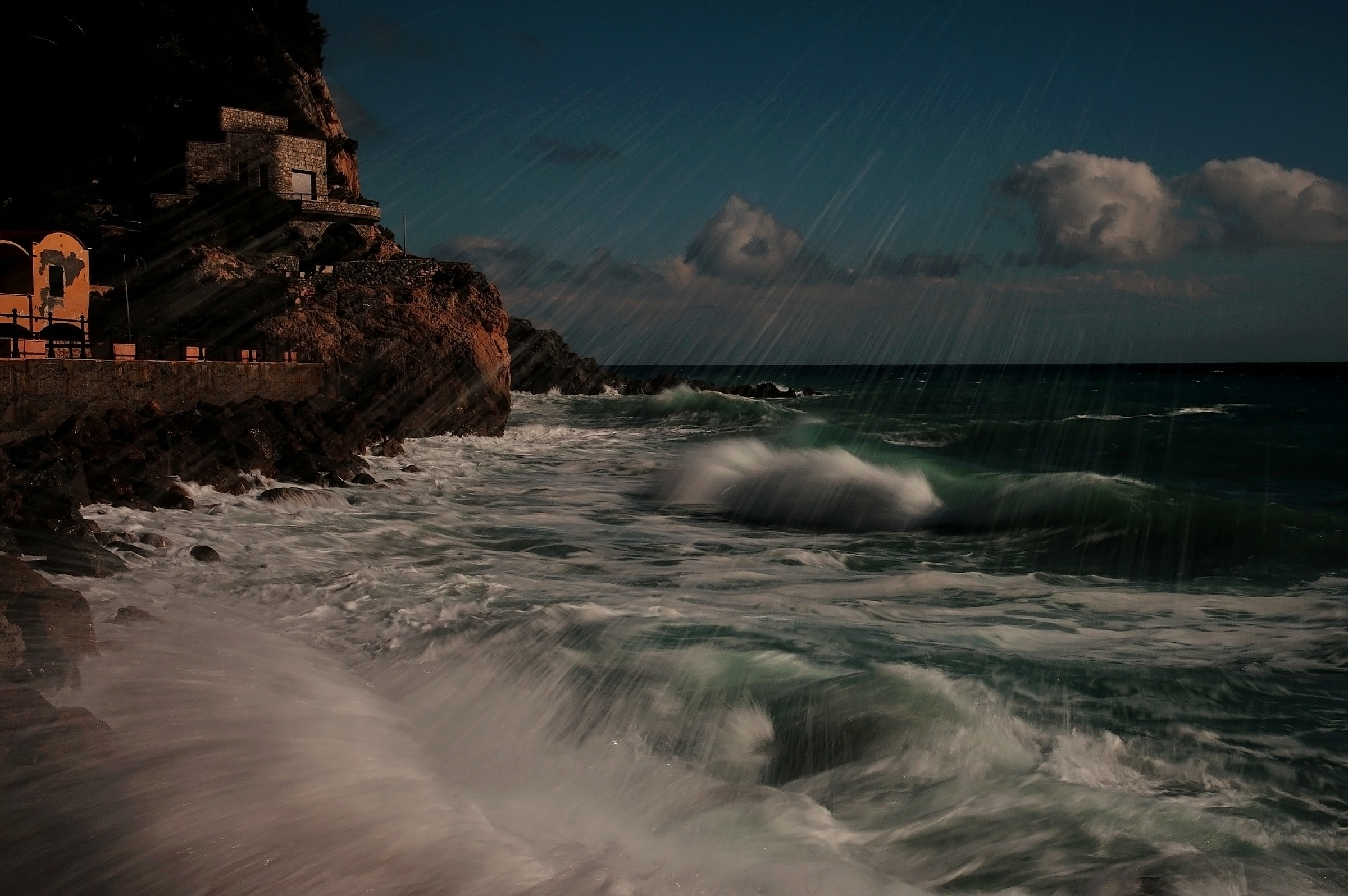 Varigotti, morning, sea very angry.