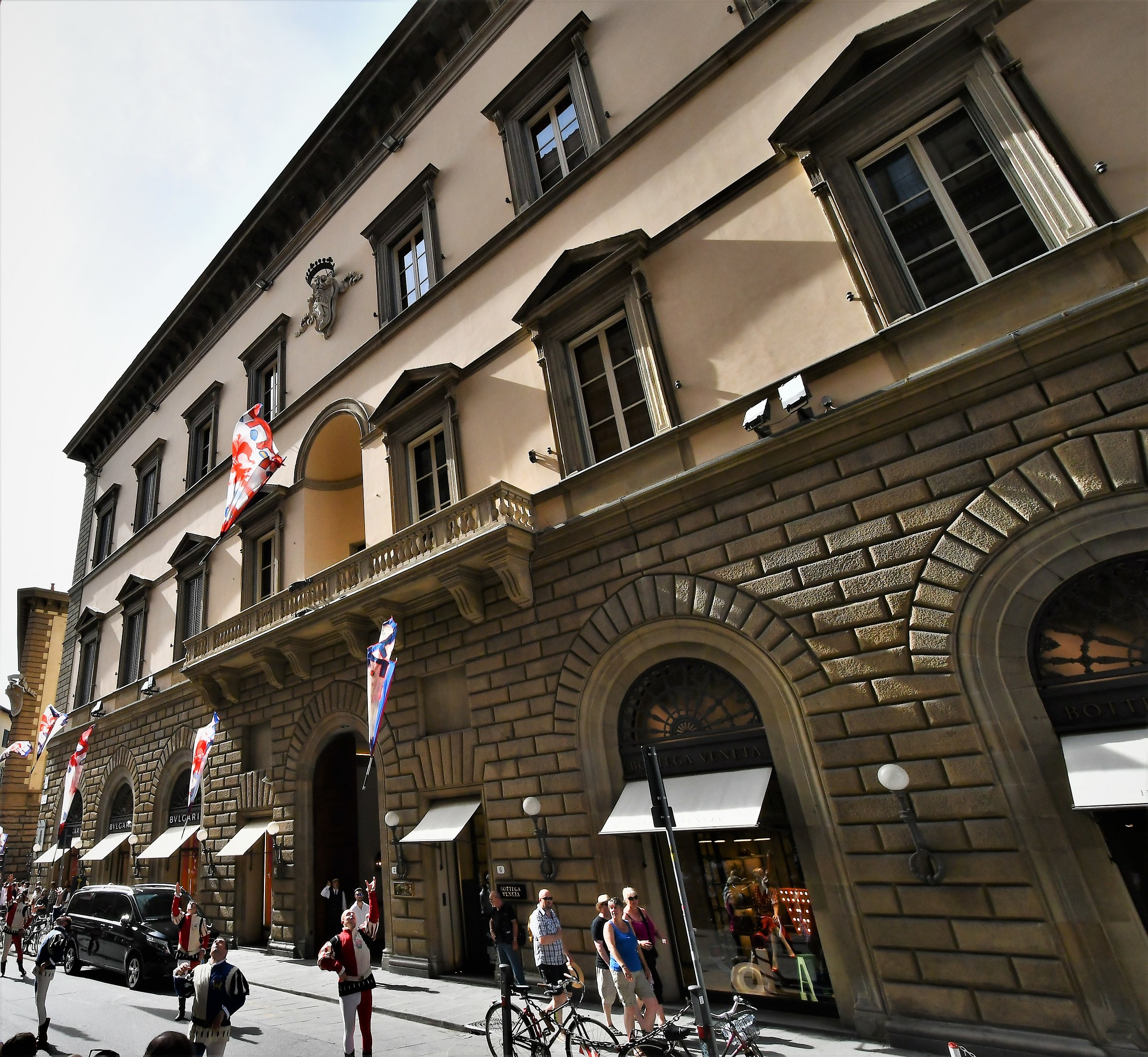flag-wavers of historic Florentine football
