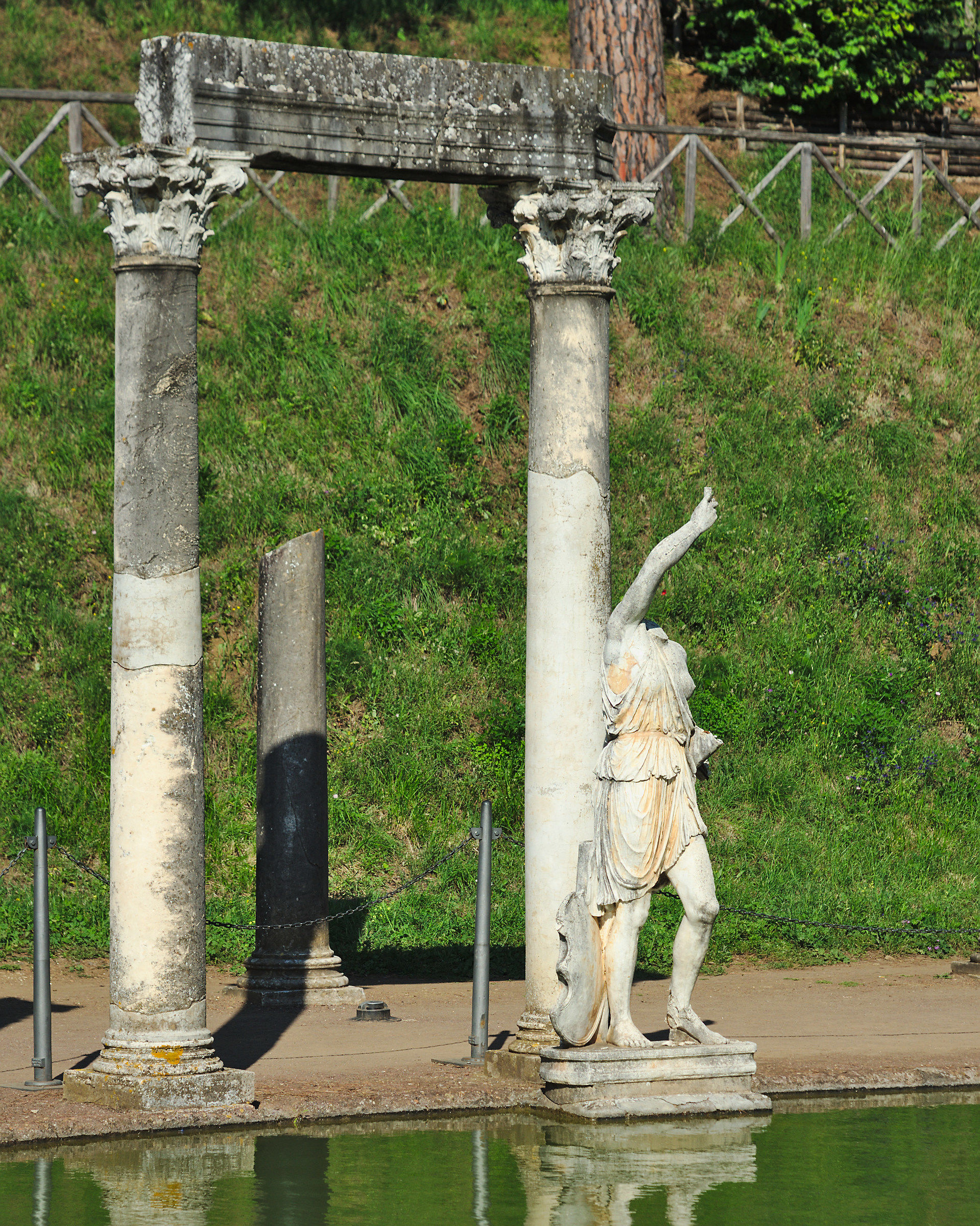 Statue of Villa Adriana