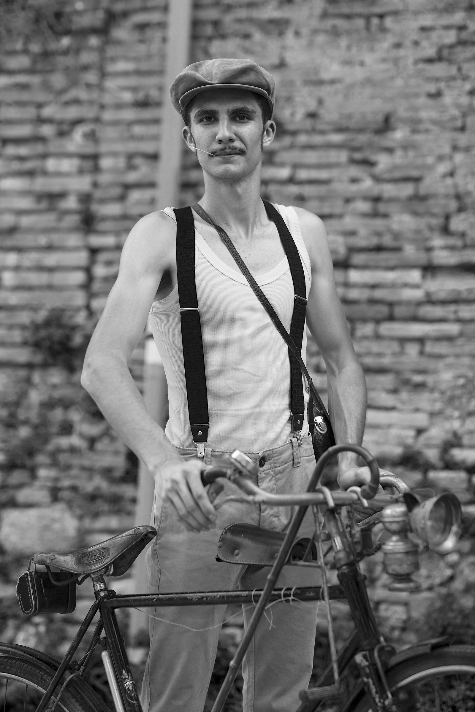 Go Girardengo, as a great champion..... (De Gregori)