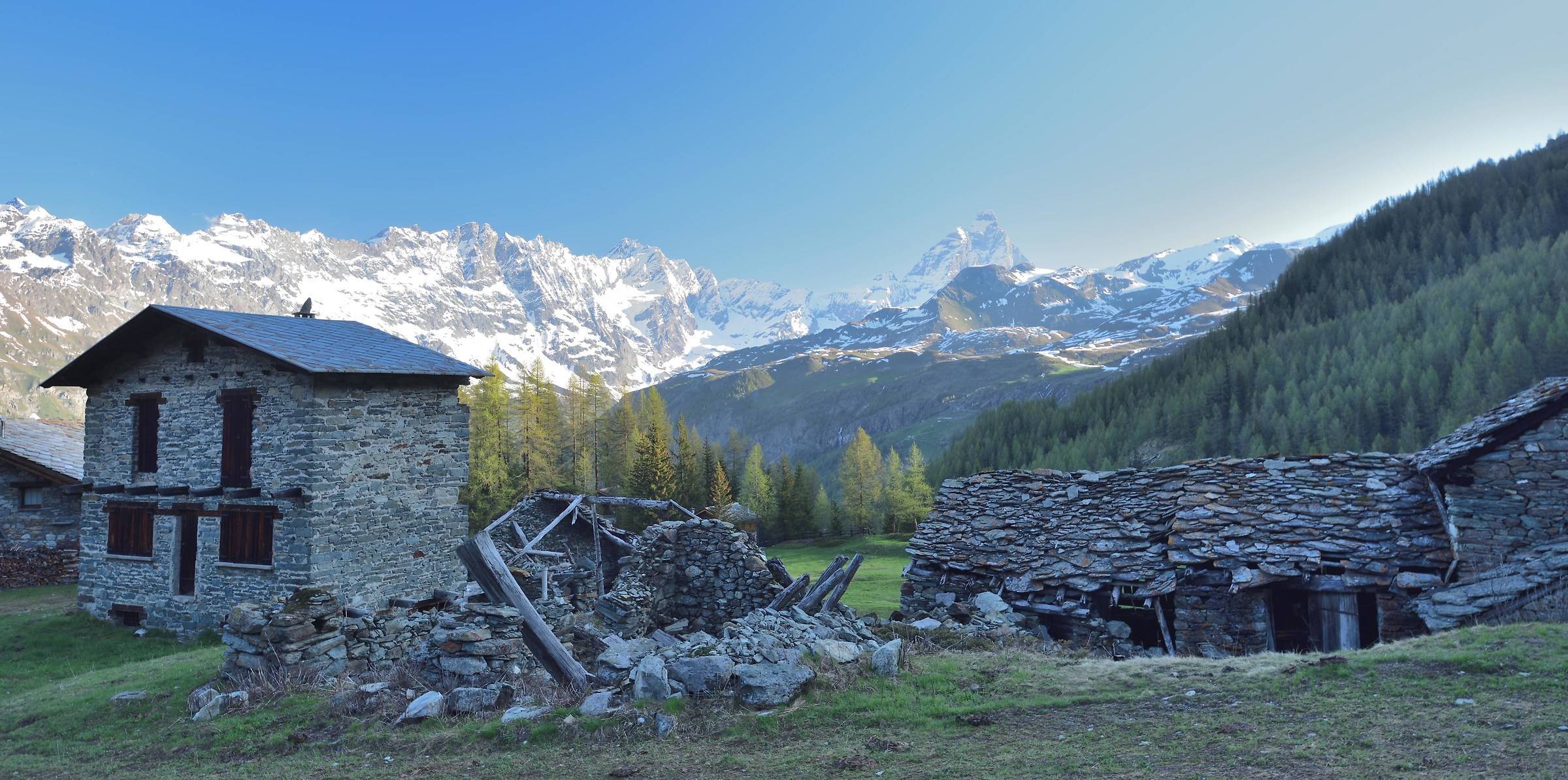 From the basin of Cheneil