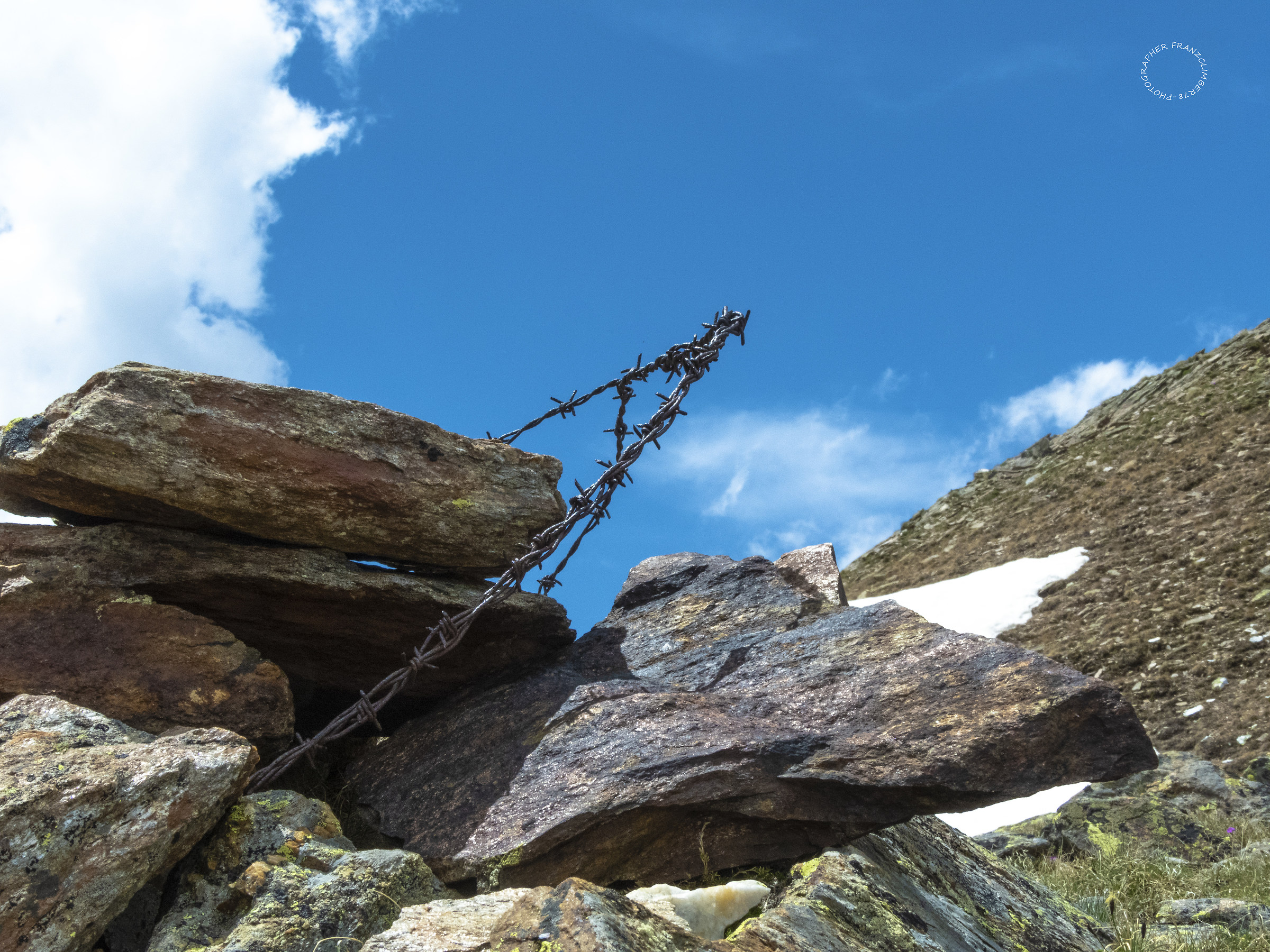 The thread of discord.