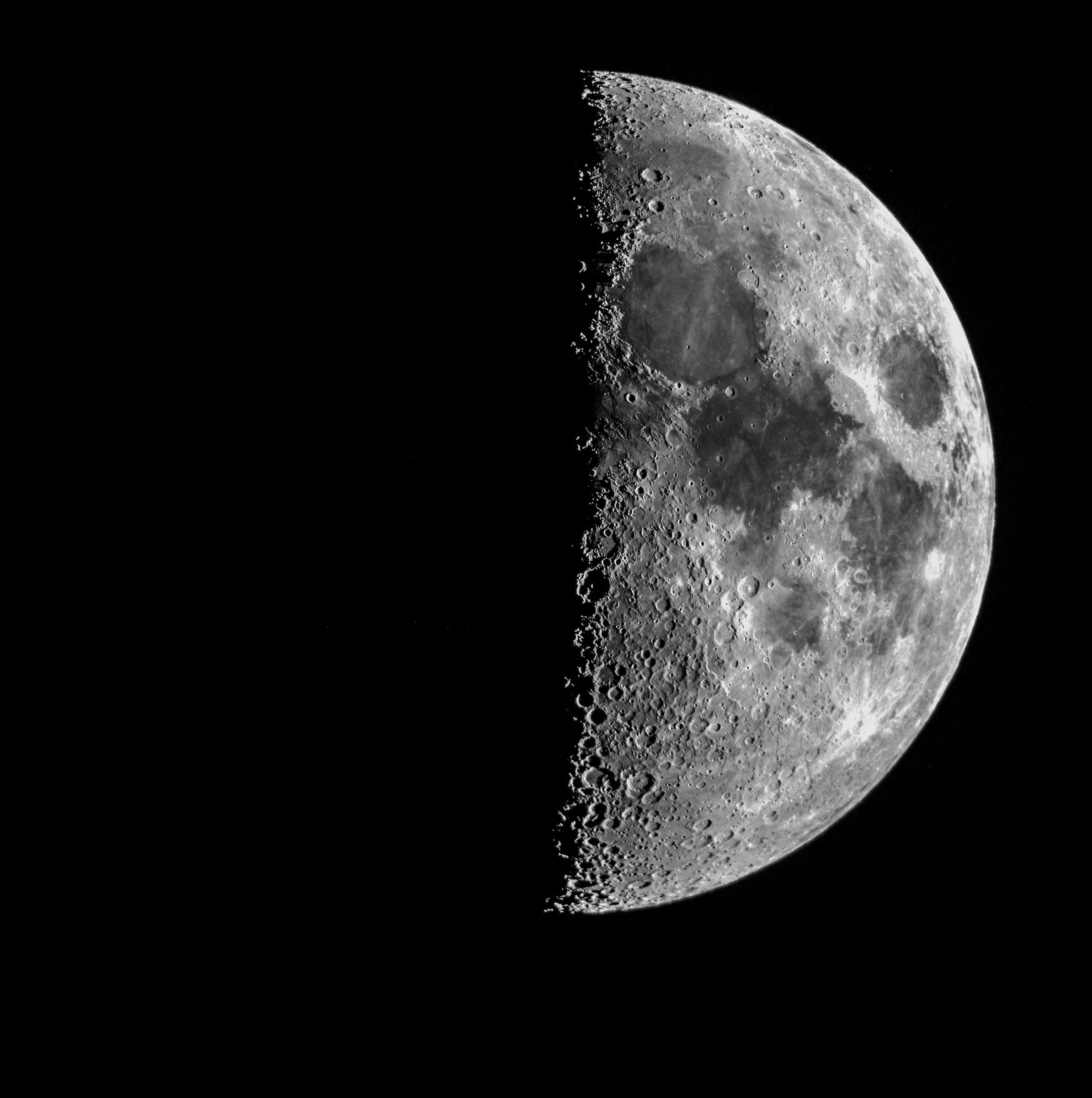 HDR combination of 3 exposures shooting with telescopes