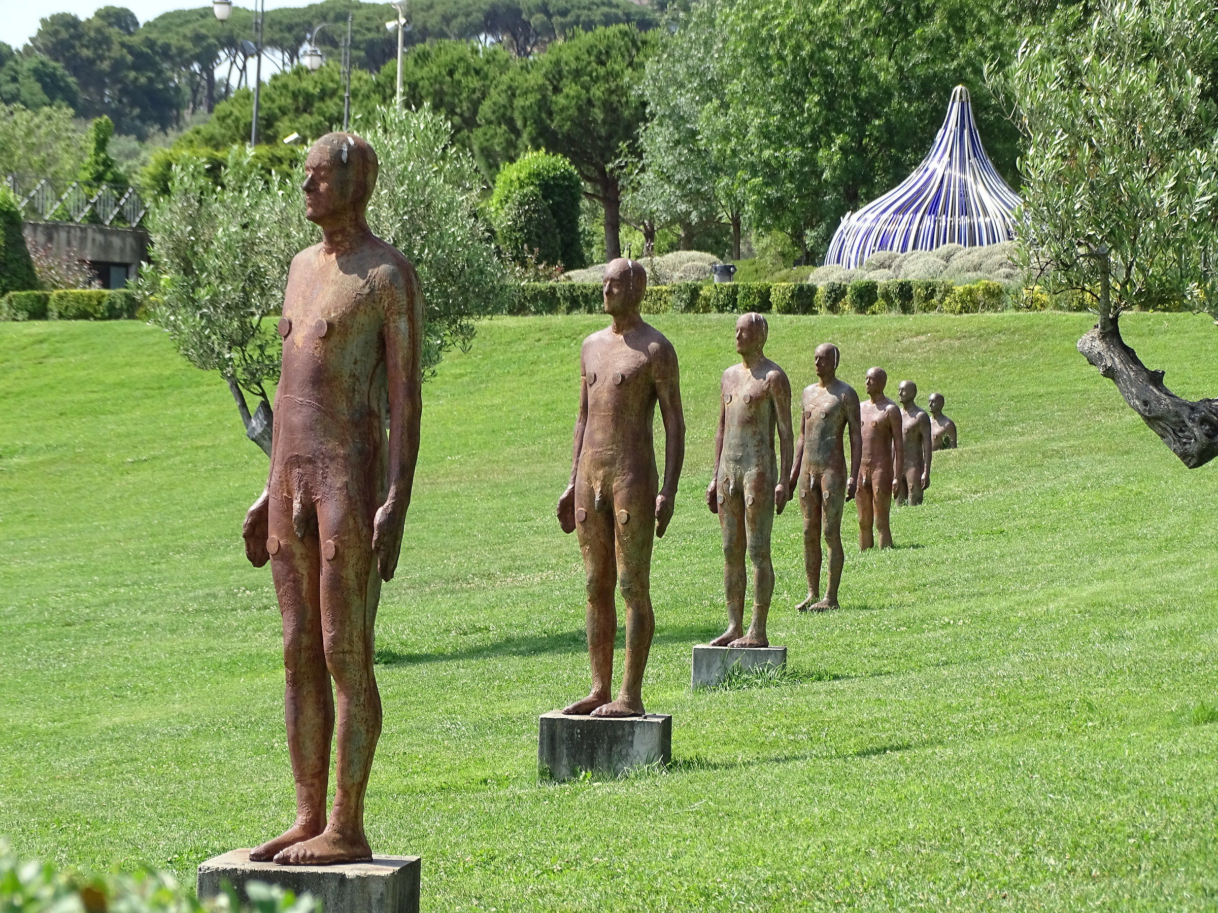 Sculptures by Antony Gormley Bioparce Catanzaro-Calabria