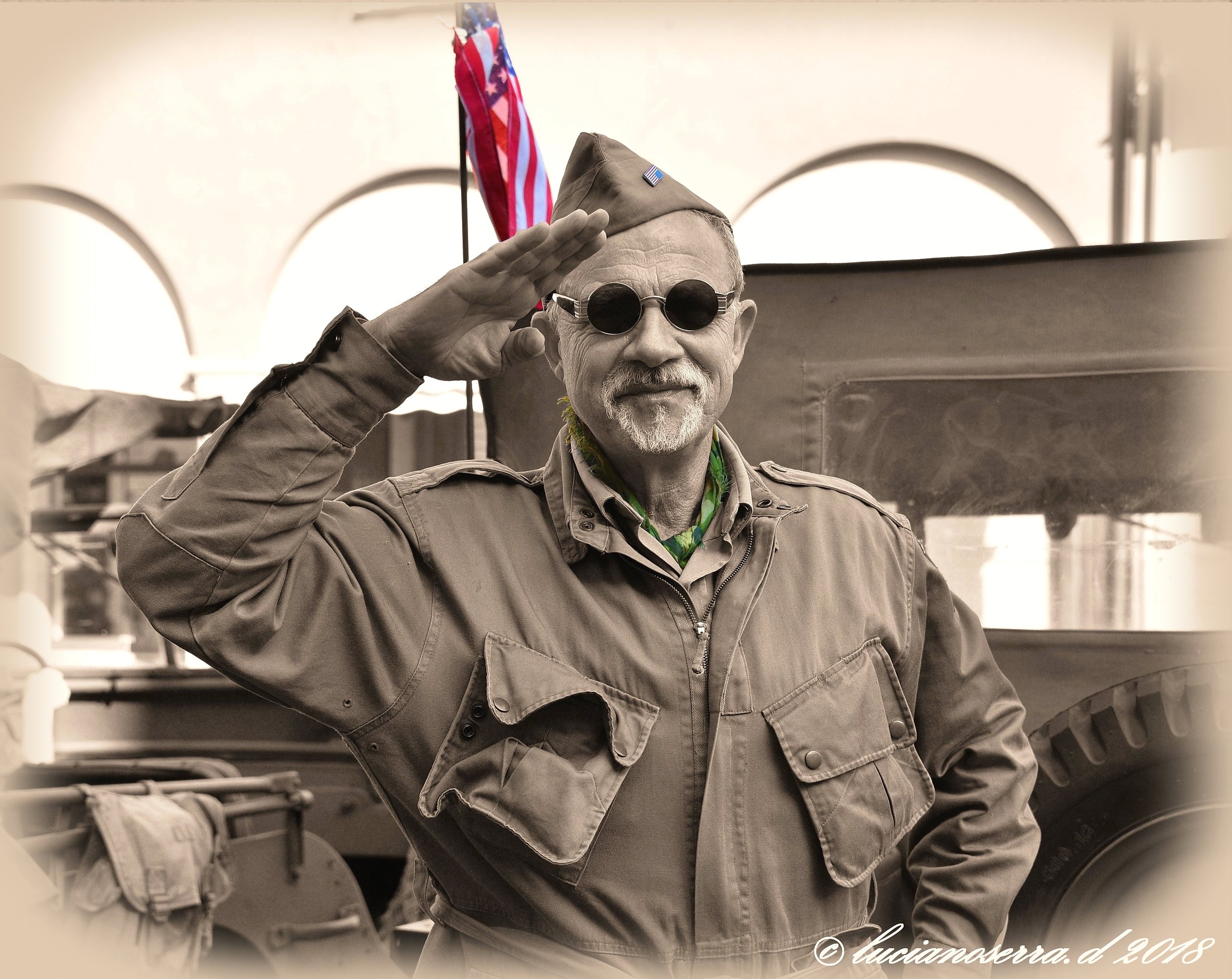 Figurante con divisa militare della II Guerra Mondiale