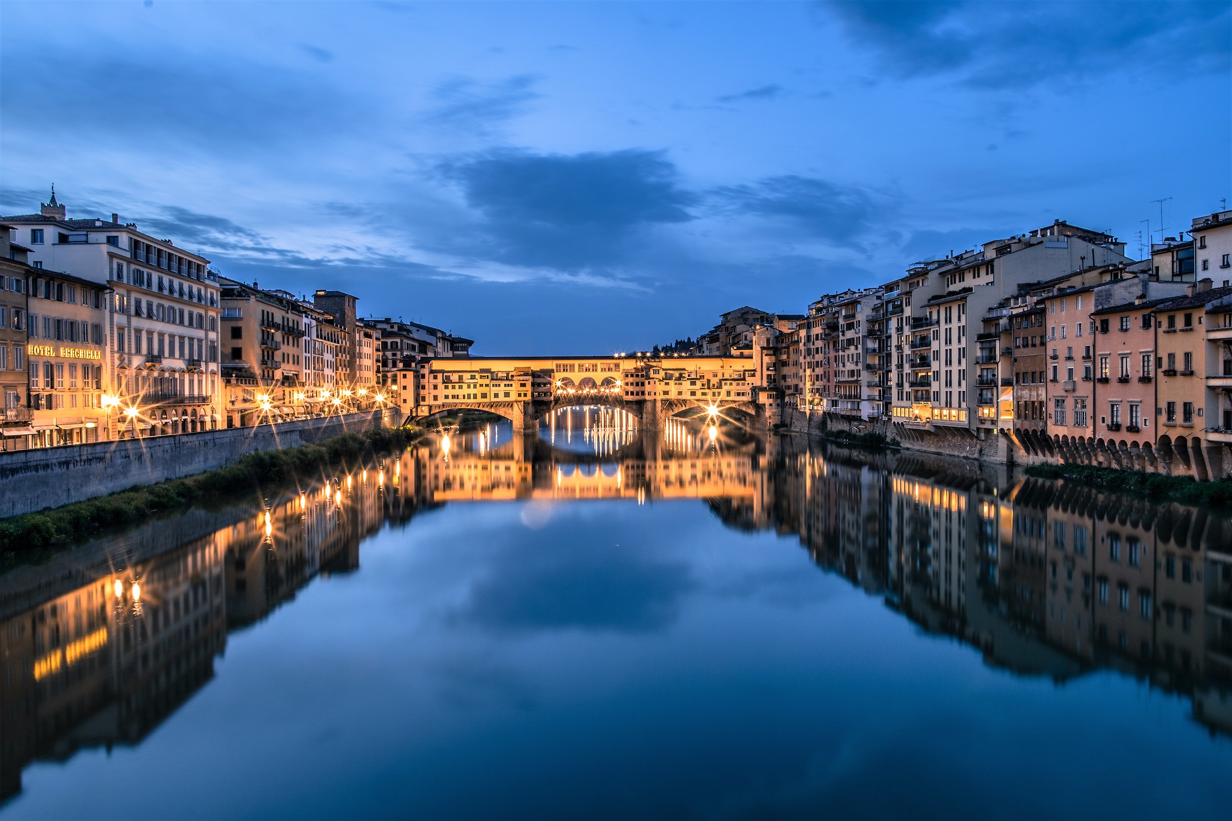 Alba sul Ponte Vecchio - Firenze
