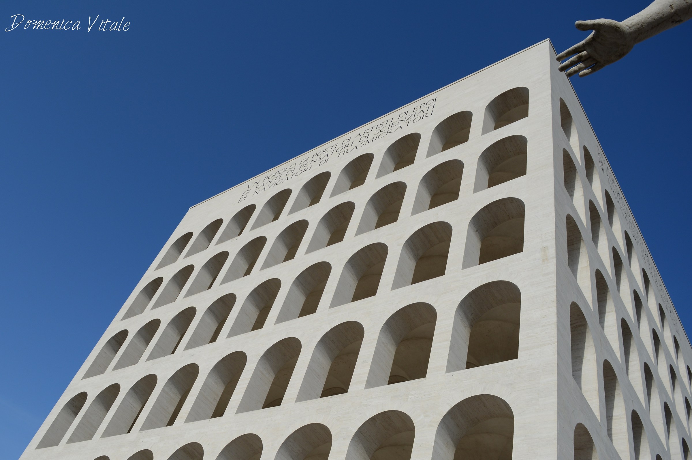 Palazzo della civiltà italiana Roma Scatto 2