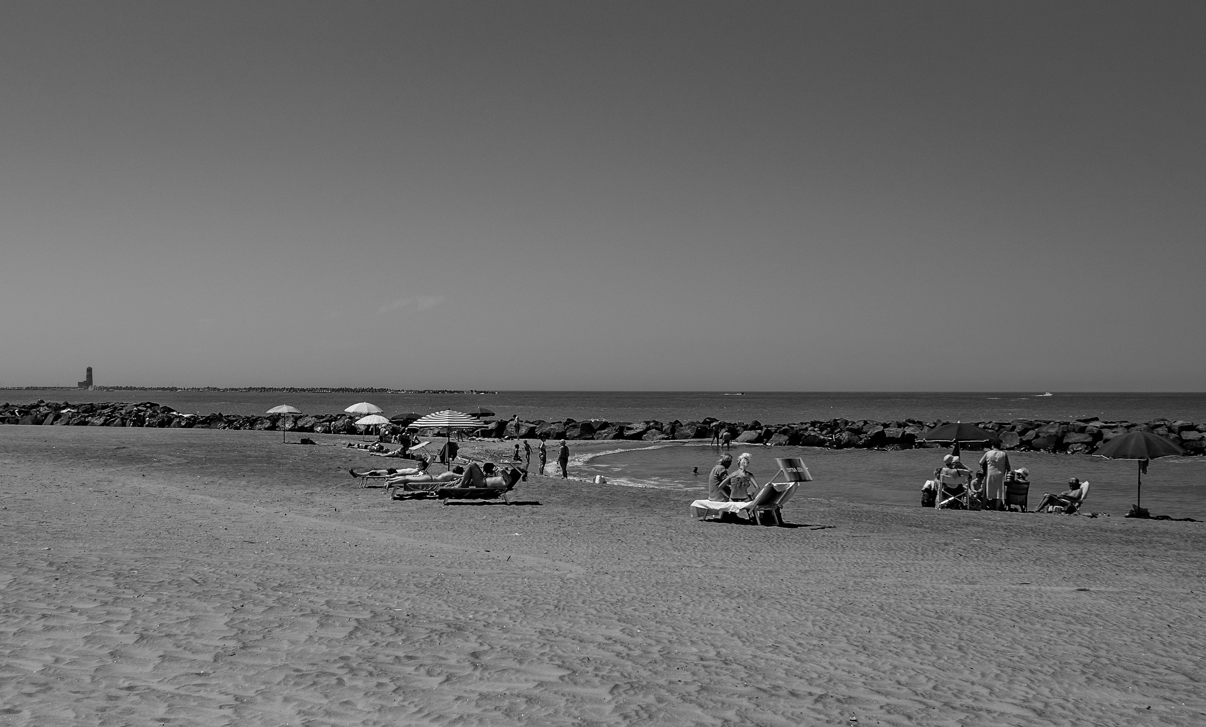 con 24 nikkor f2.8 AI