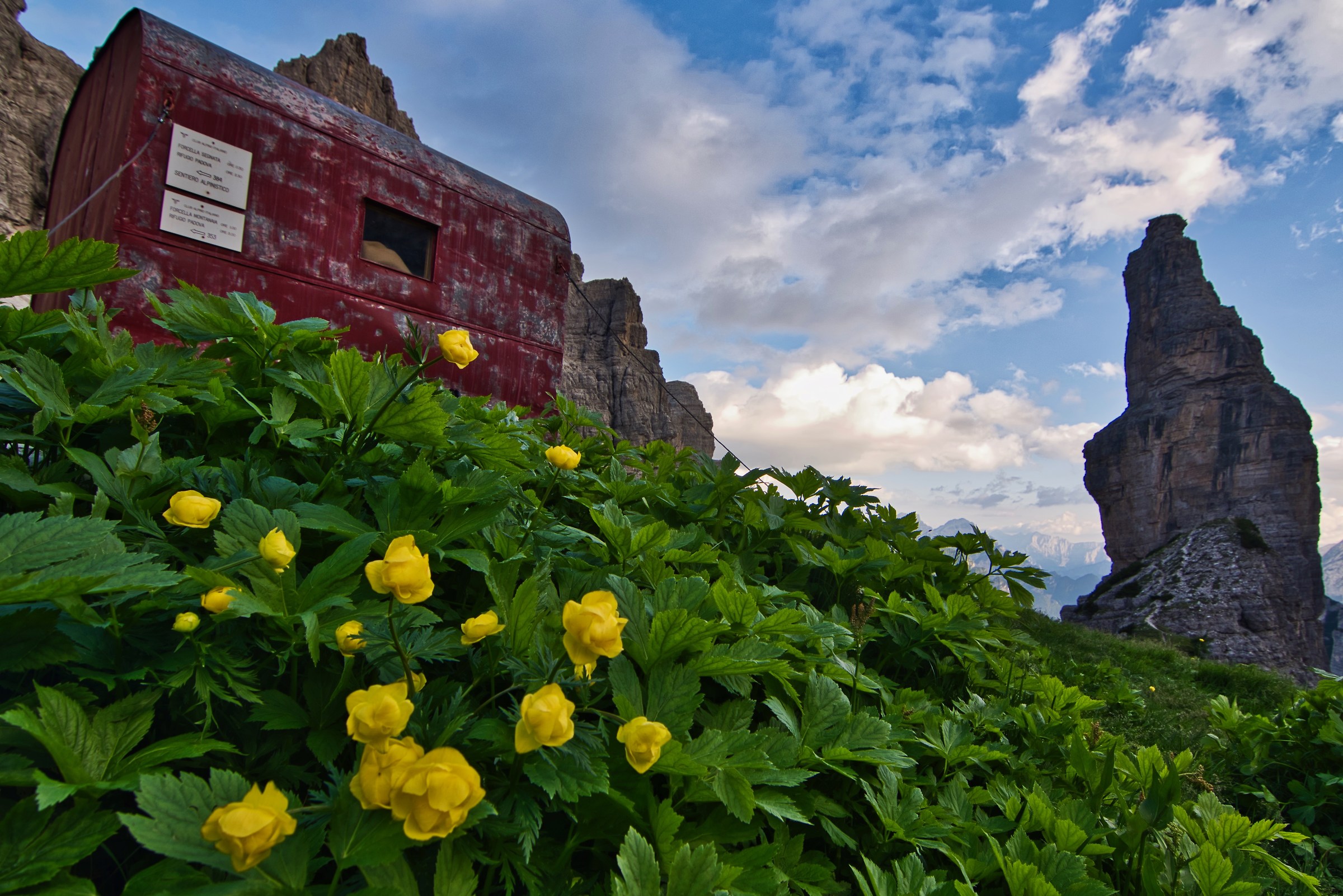 colori al bivacco perugini