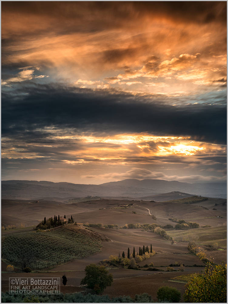 Podere Belvedere all'alba