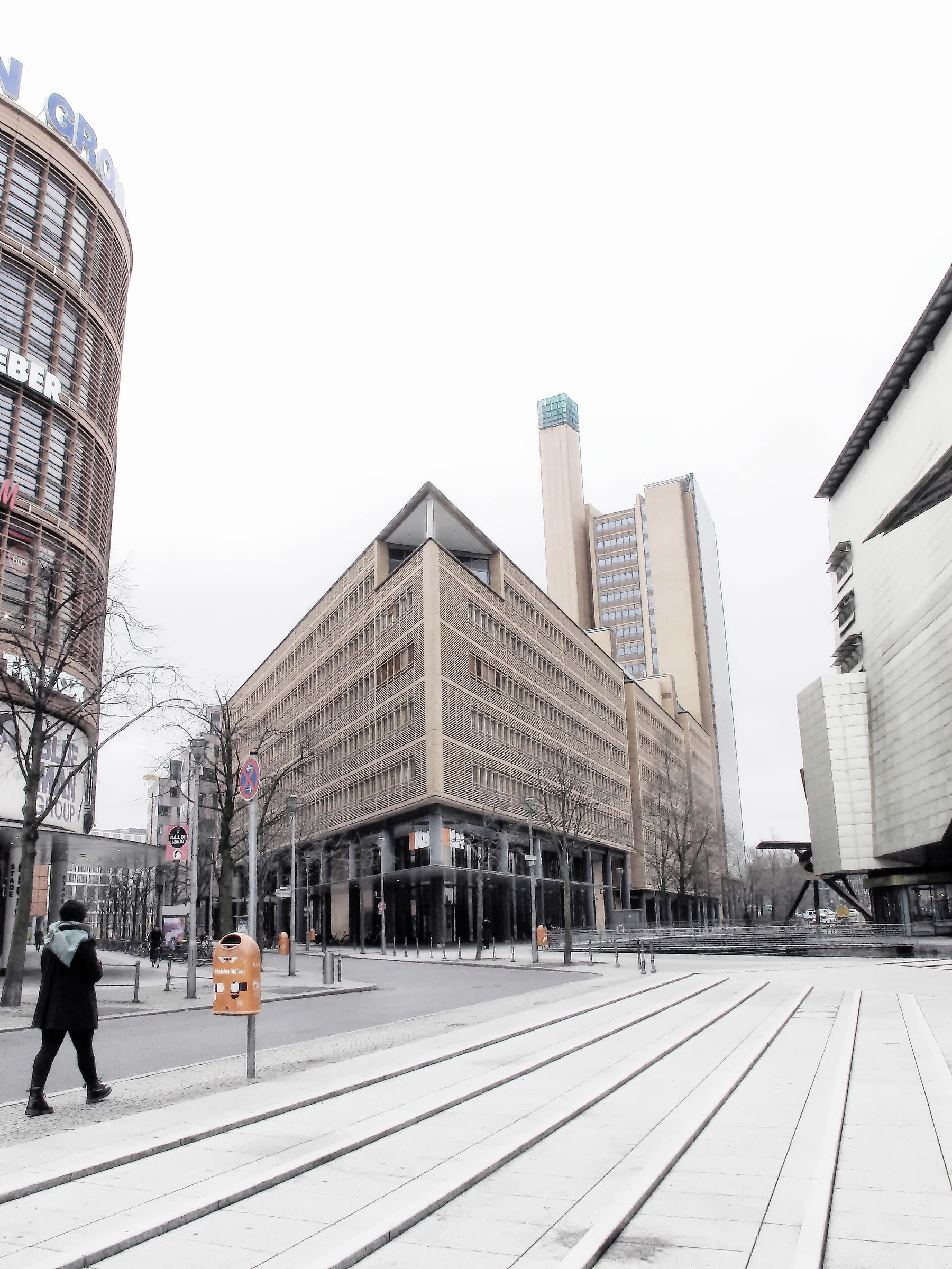 Renzo Piano, DEBIS-Haus