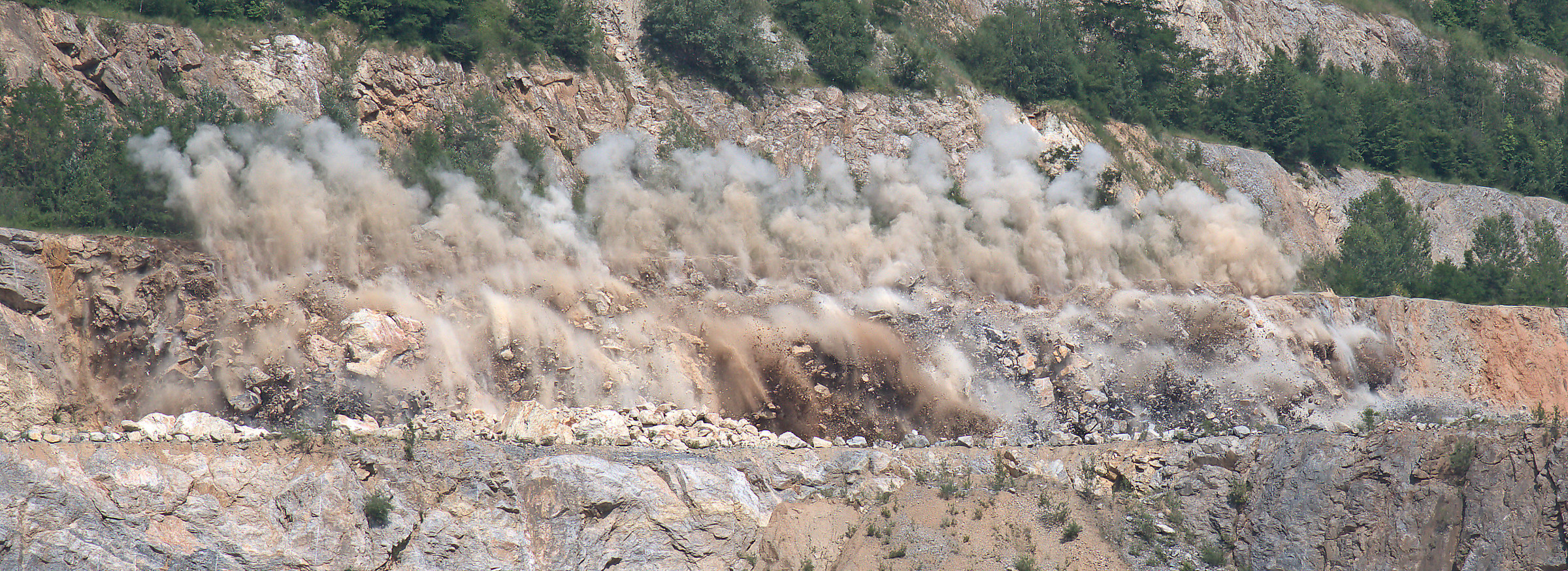 Blasting mine