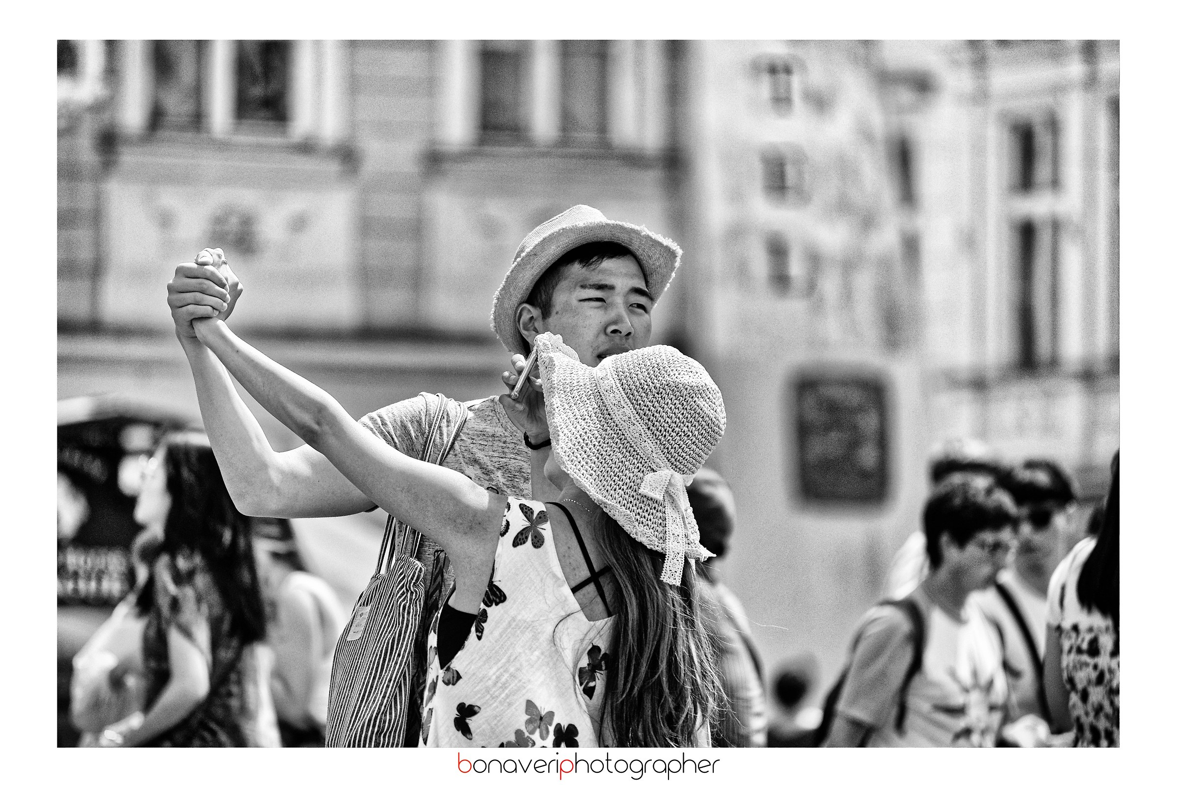 Arrastre and Media Moon