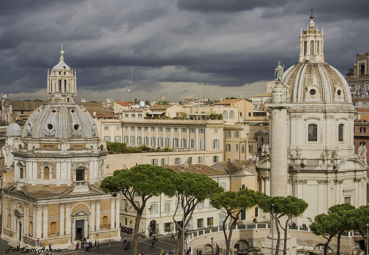 Rome threatened by storm