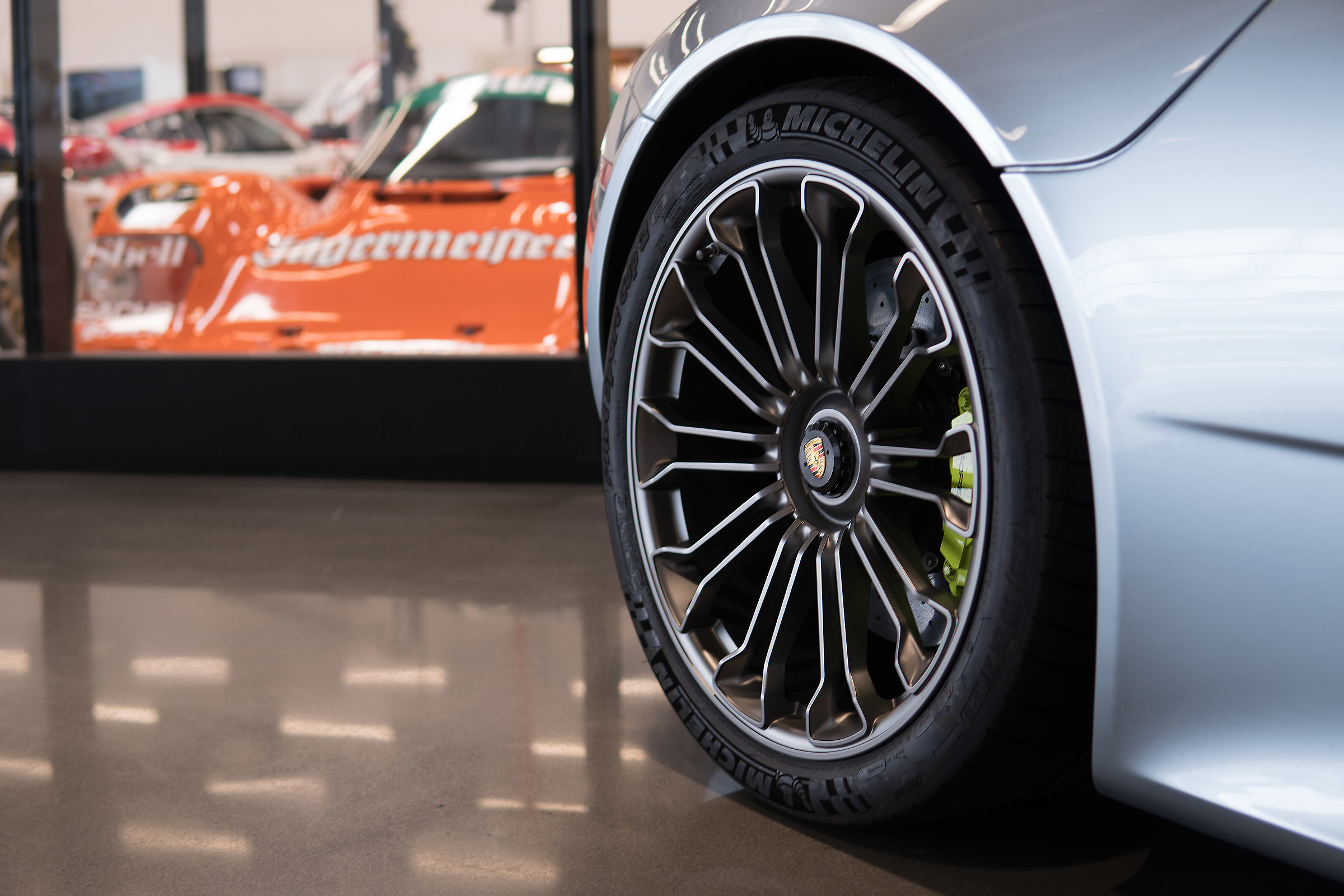 Porsche Experience Center Los Angeles 03