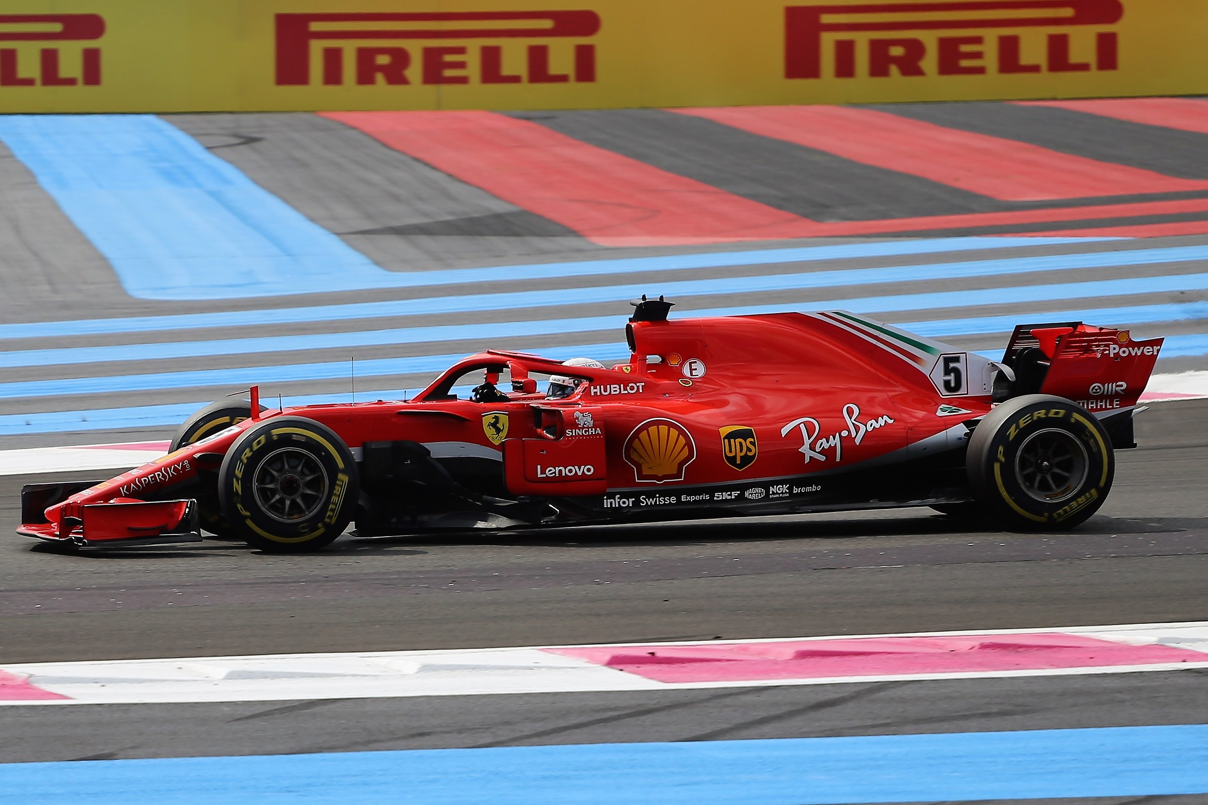 Vettel all'ultima curva