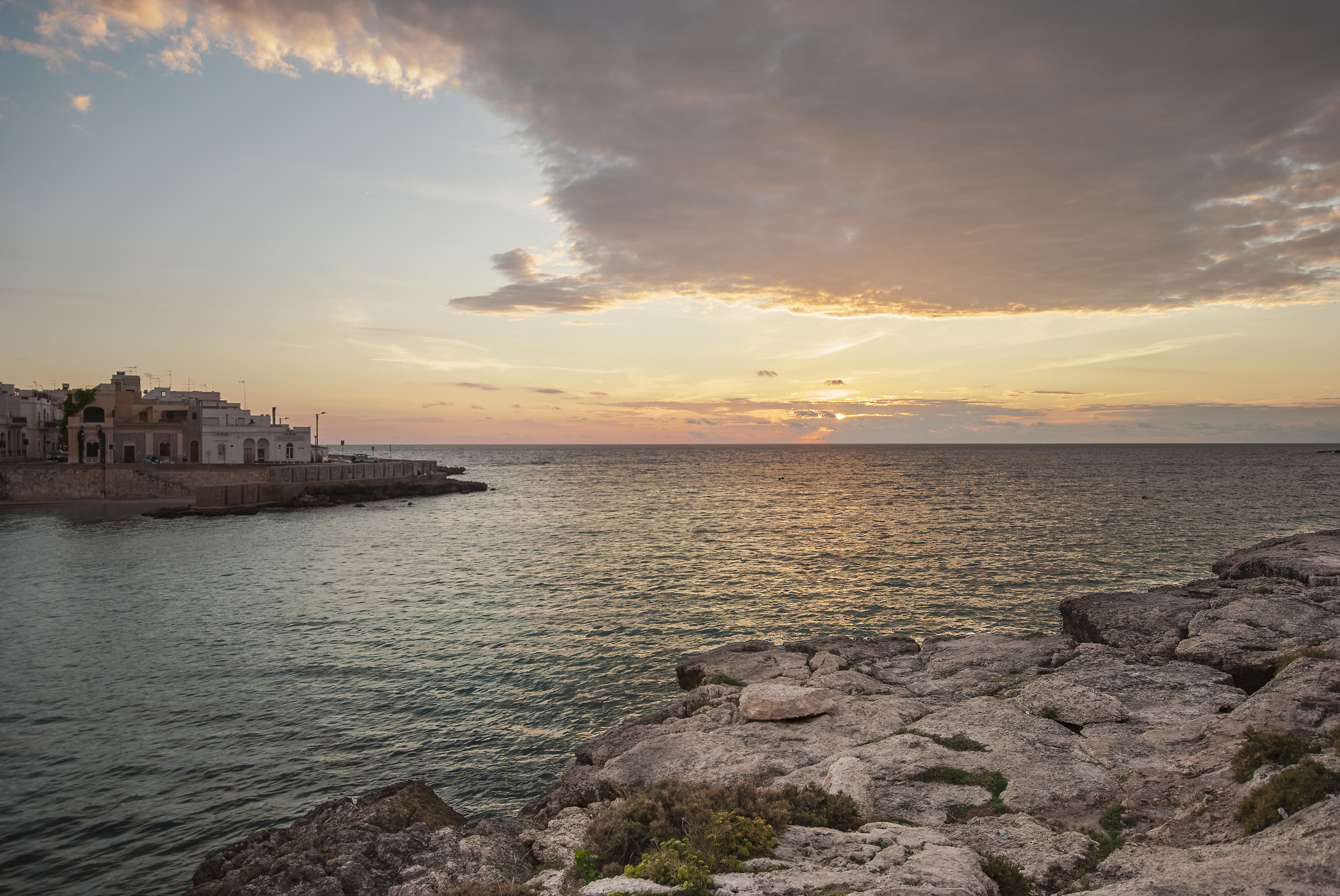 Sunset in Santa Maria at the bath