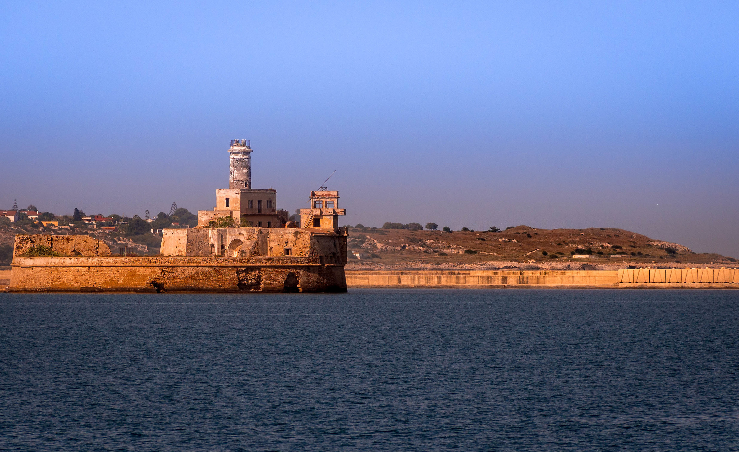 Torre d'avalos, Augusta (Sr)