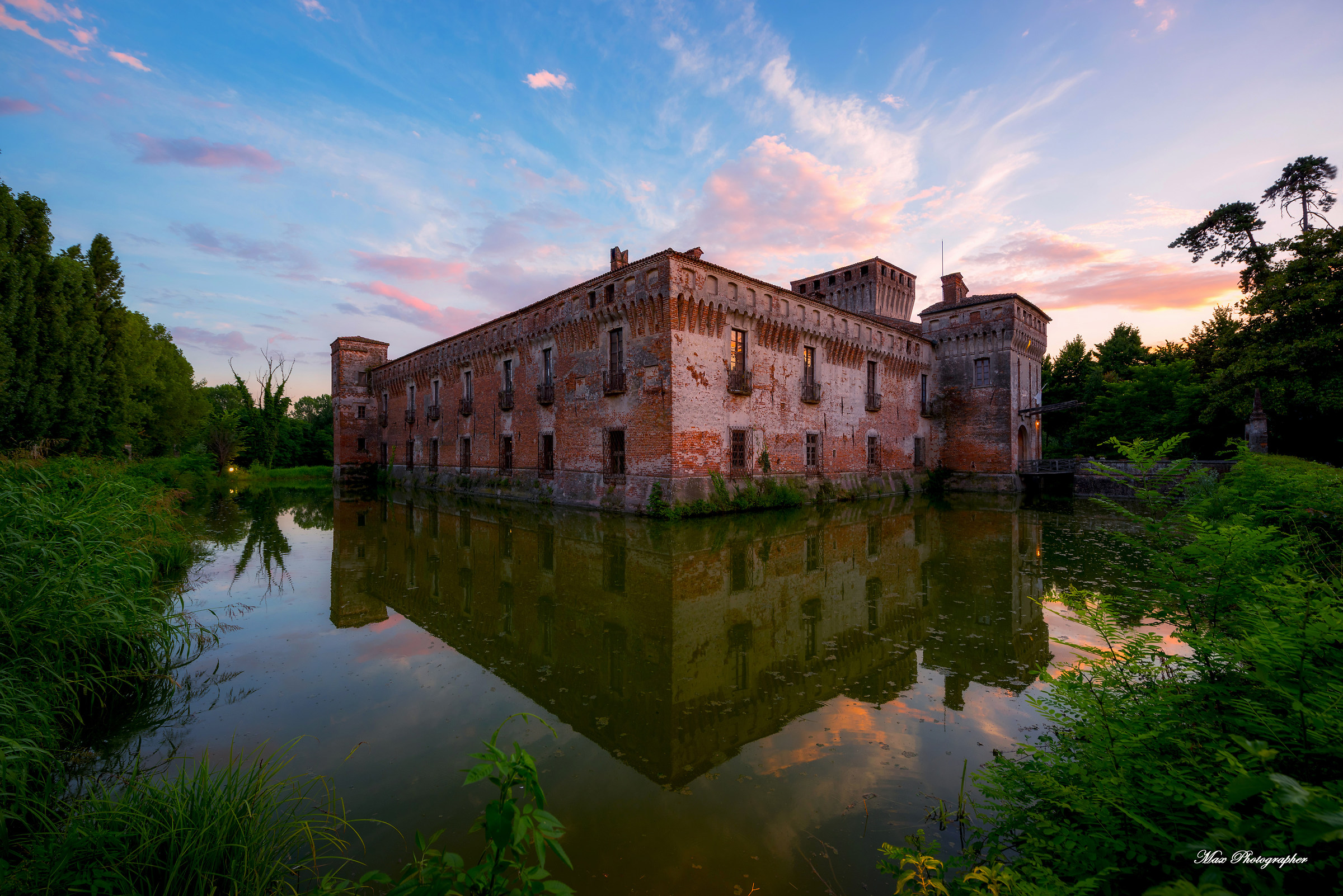 Padernello Castle at sunset