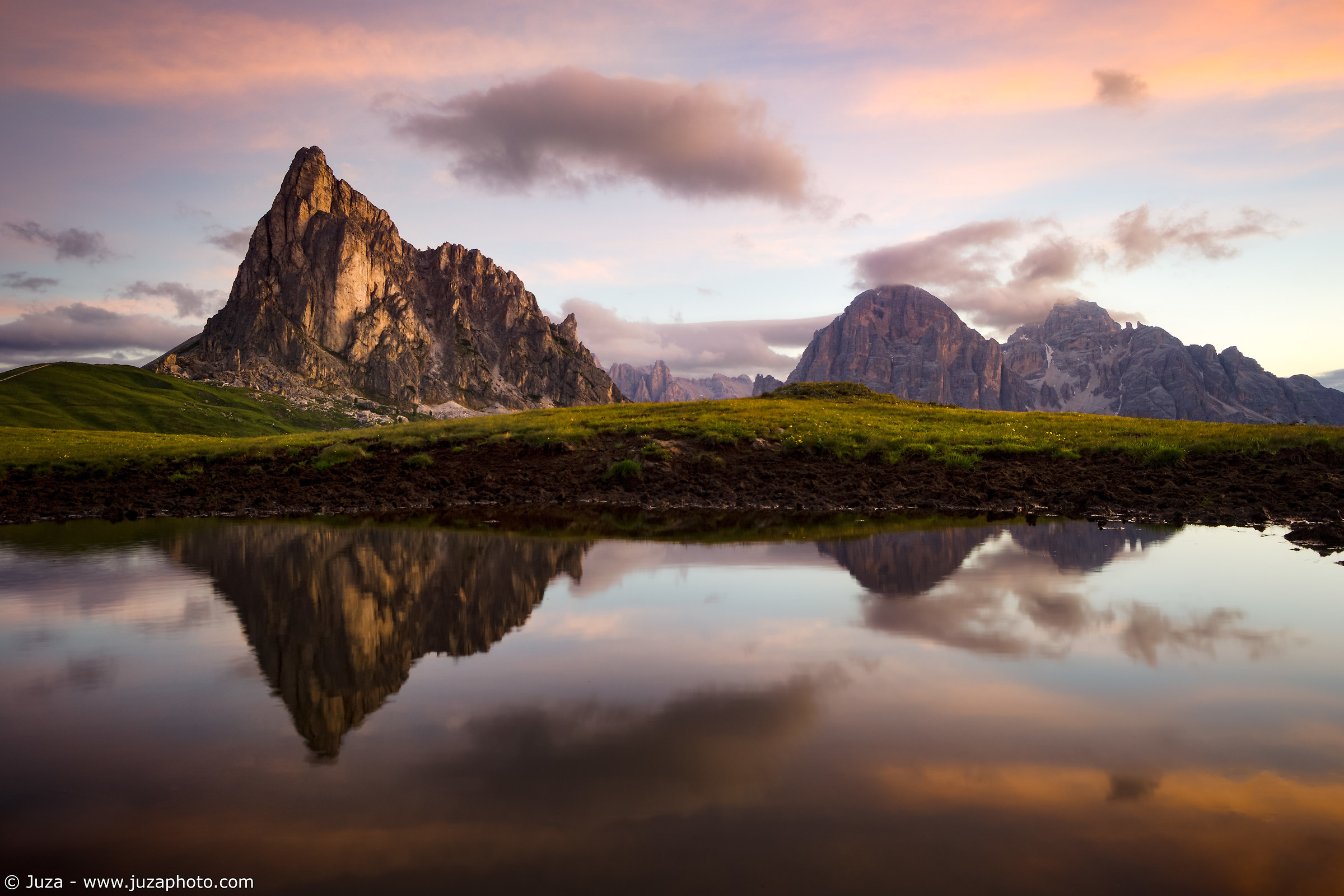 Il laghetto del Passo Giau
