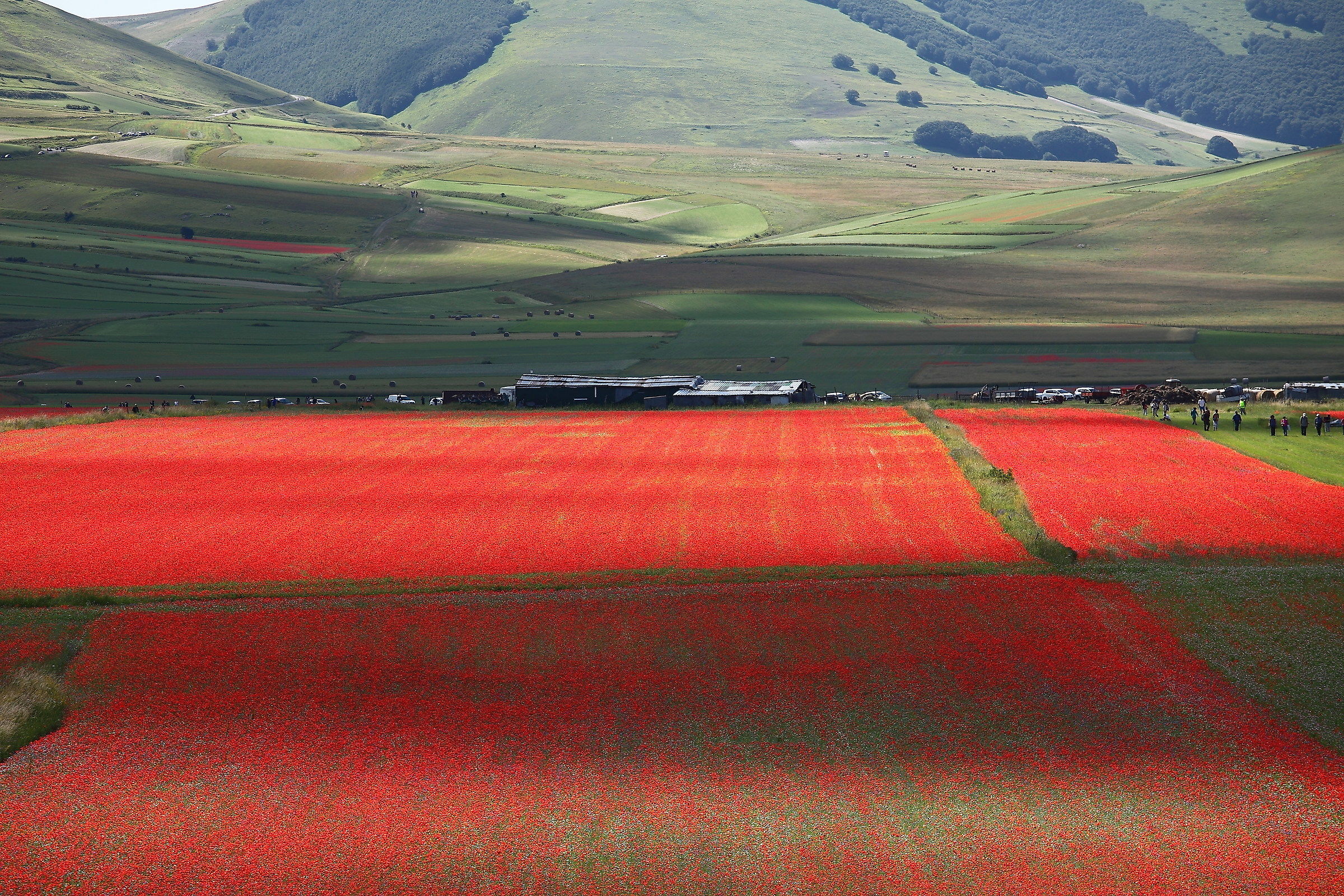 Quando le nuvole giocano nella piana dei colori
