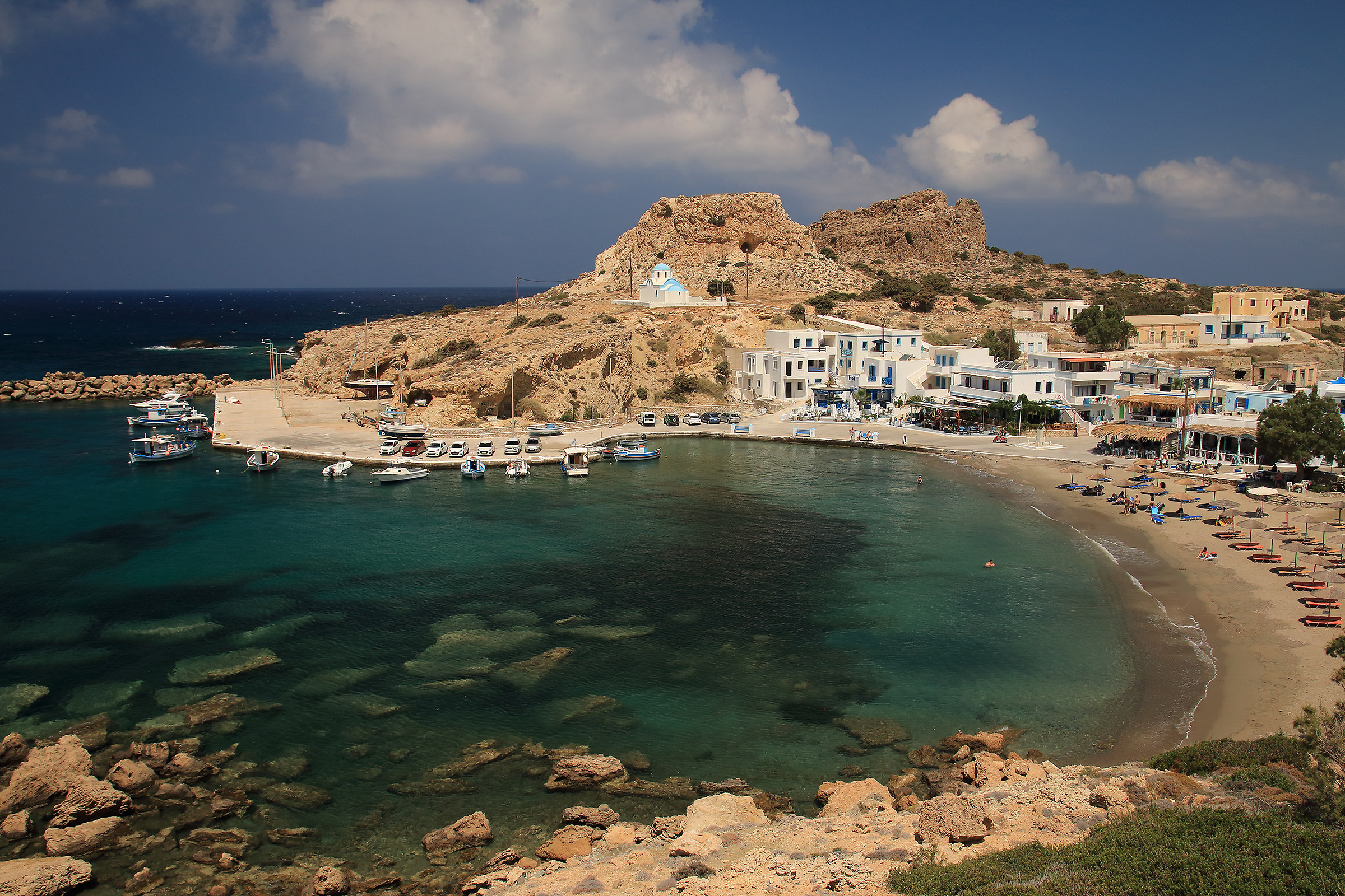 piccola baia di Finiki