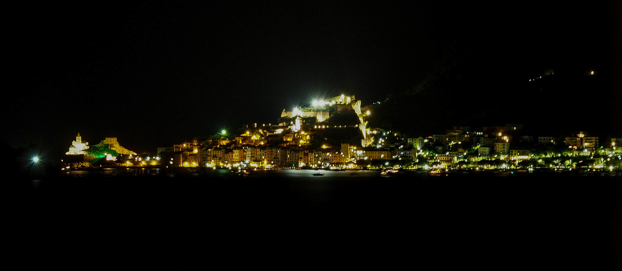 porto venere di notte