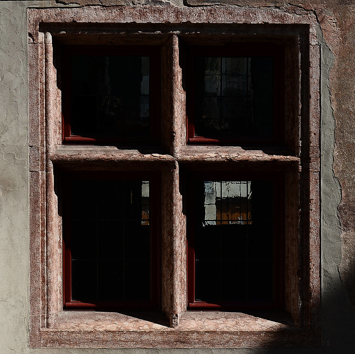 osop_DSC_0225 MOD the Stone window
