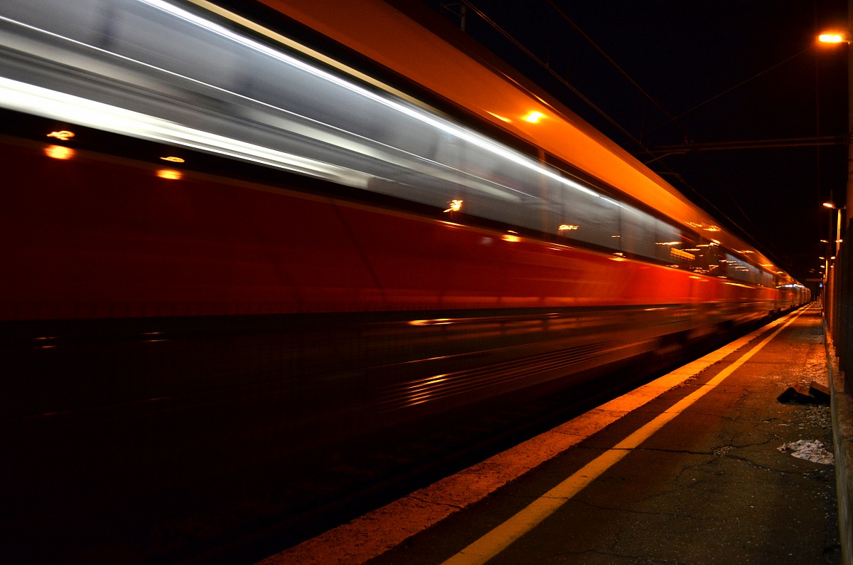 treno ad alta velocità