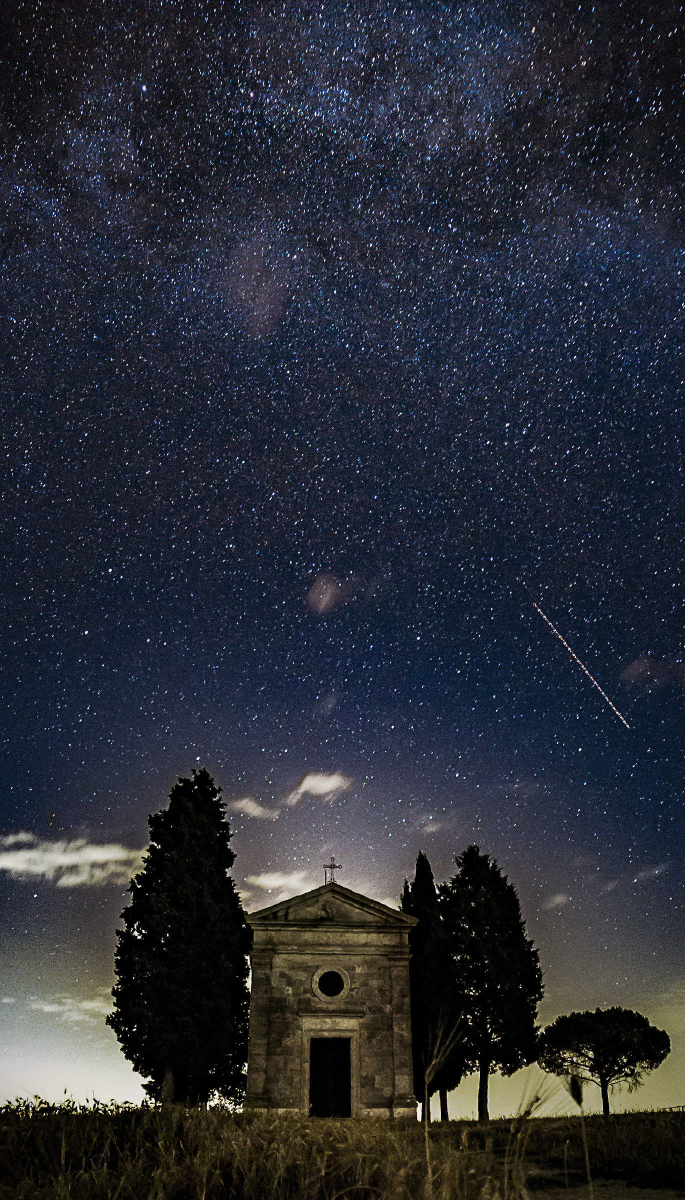 Milky Way-Chapel of Vitaleta