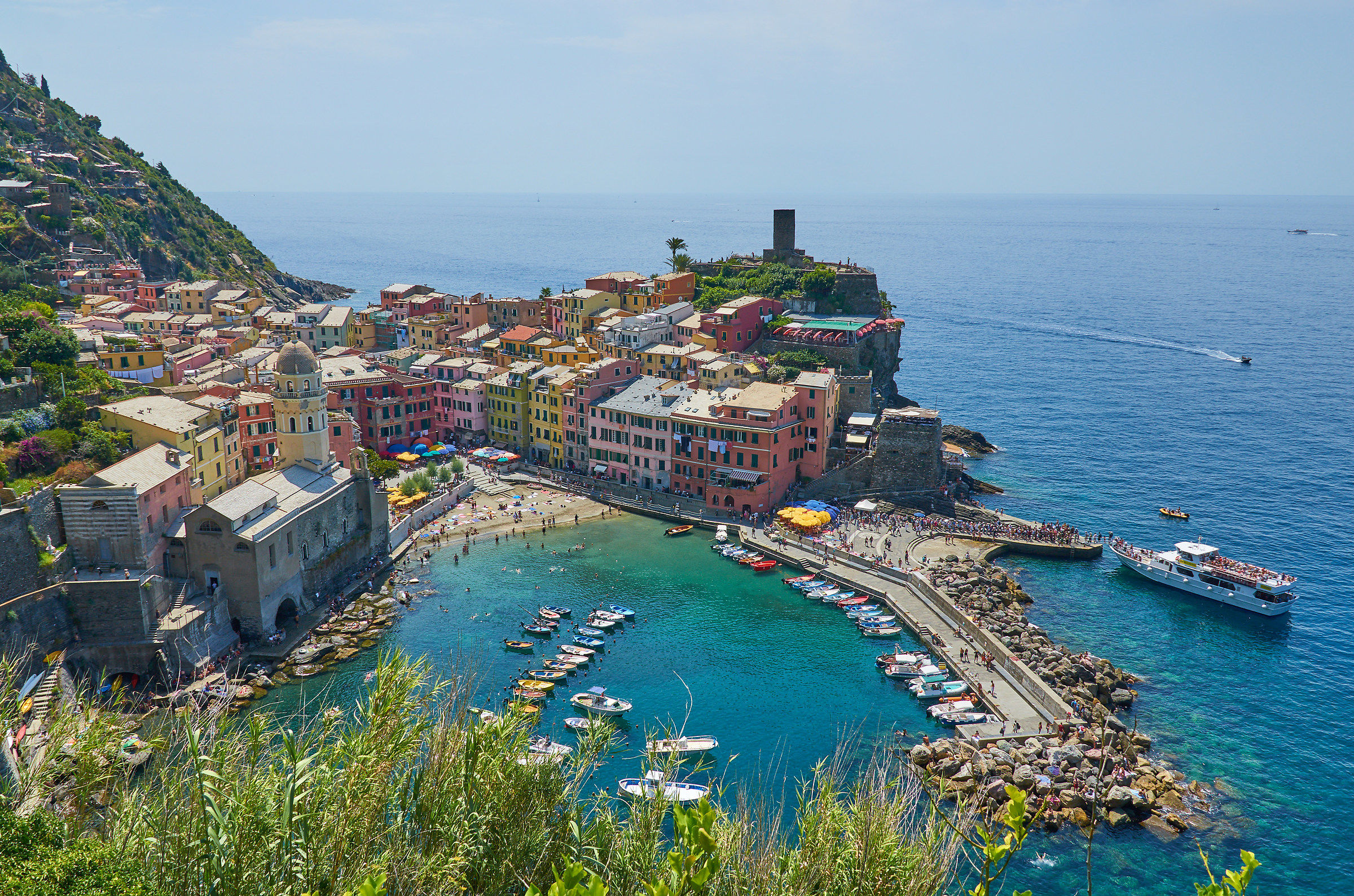Vernazza - L'arrivo dei 'migranti'