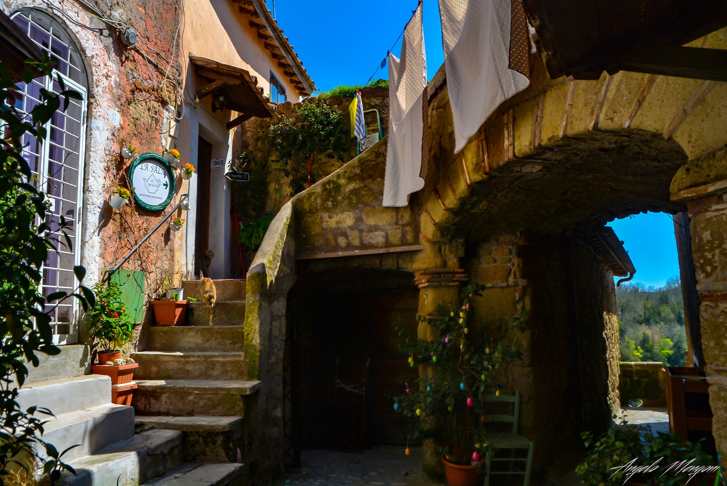 Calcata foreshortening 7