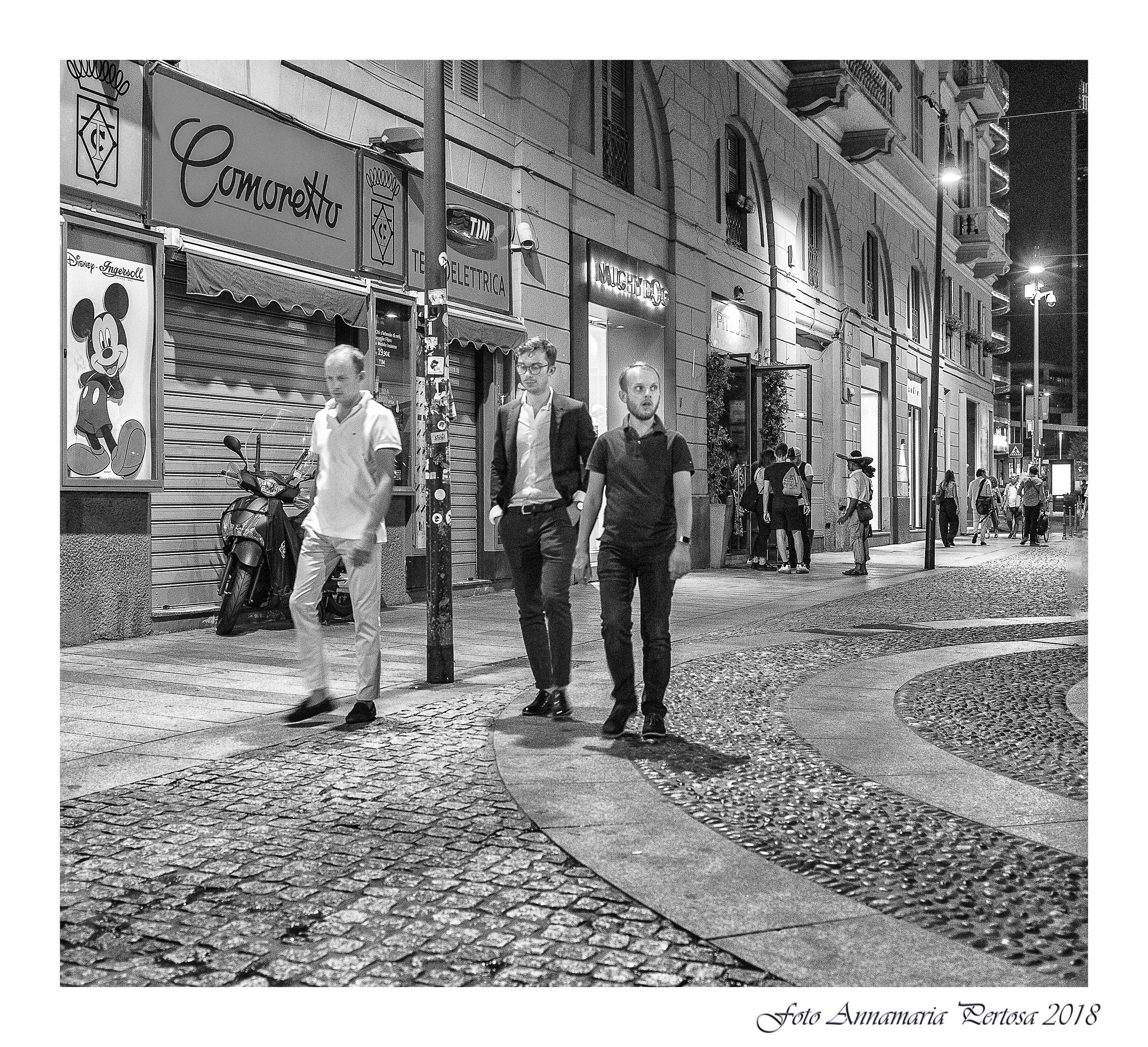 Turn off the lights on the Movida in Corso Como