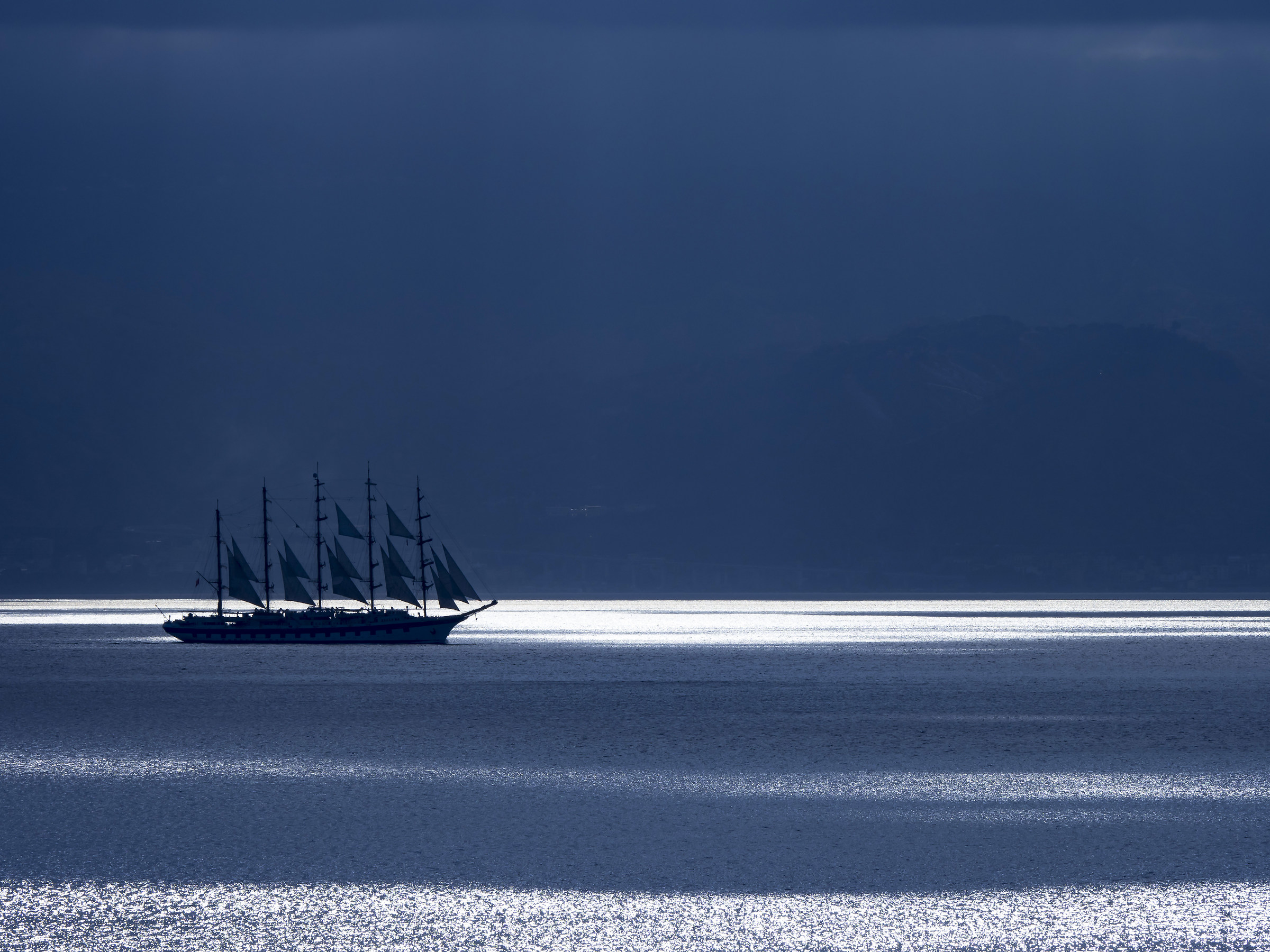 Veliero Royal Clipper nello stretto di Messina