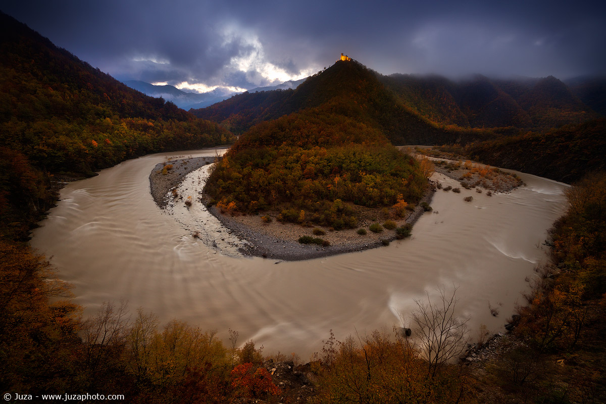 Threshing in full, 016,335