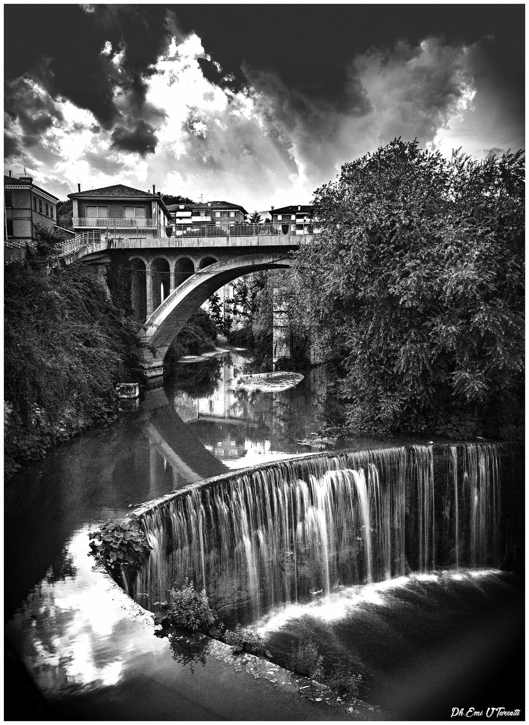 The waterfall of the old mill!!