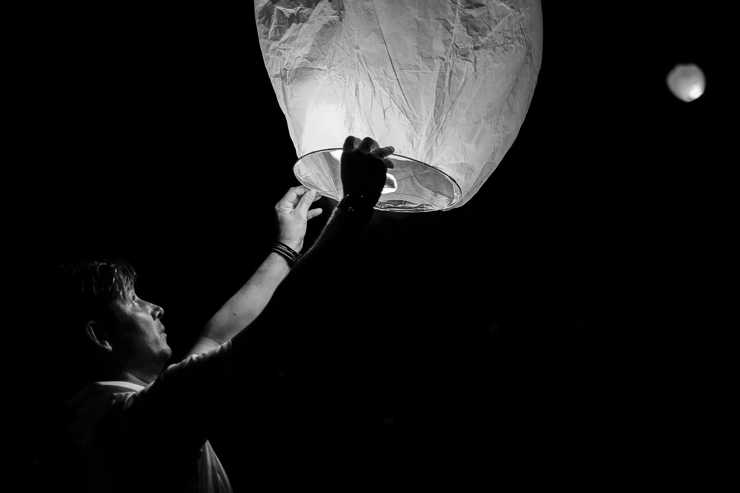 A dream entrusted to a flying lantern