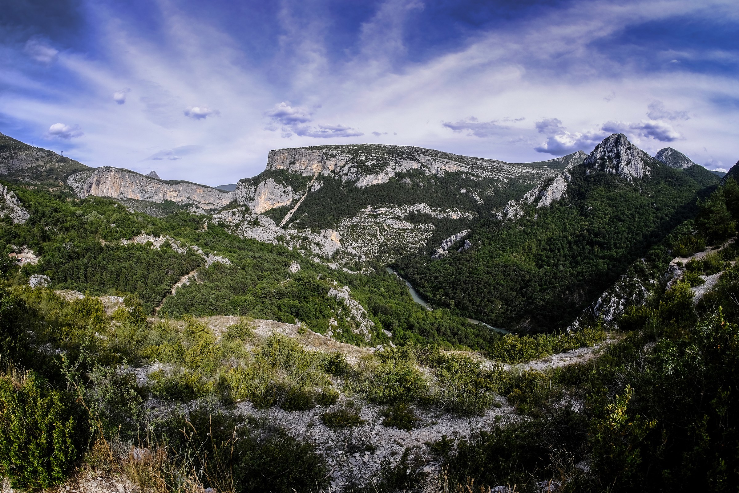 Two steps in "Centro"