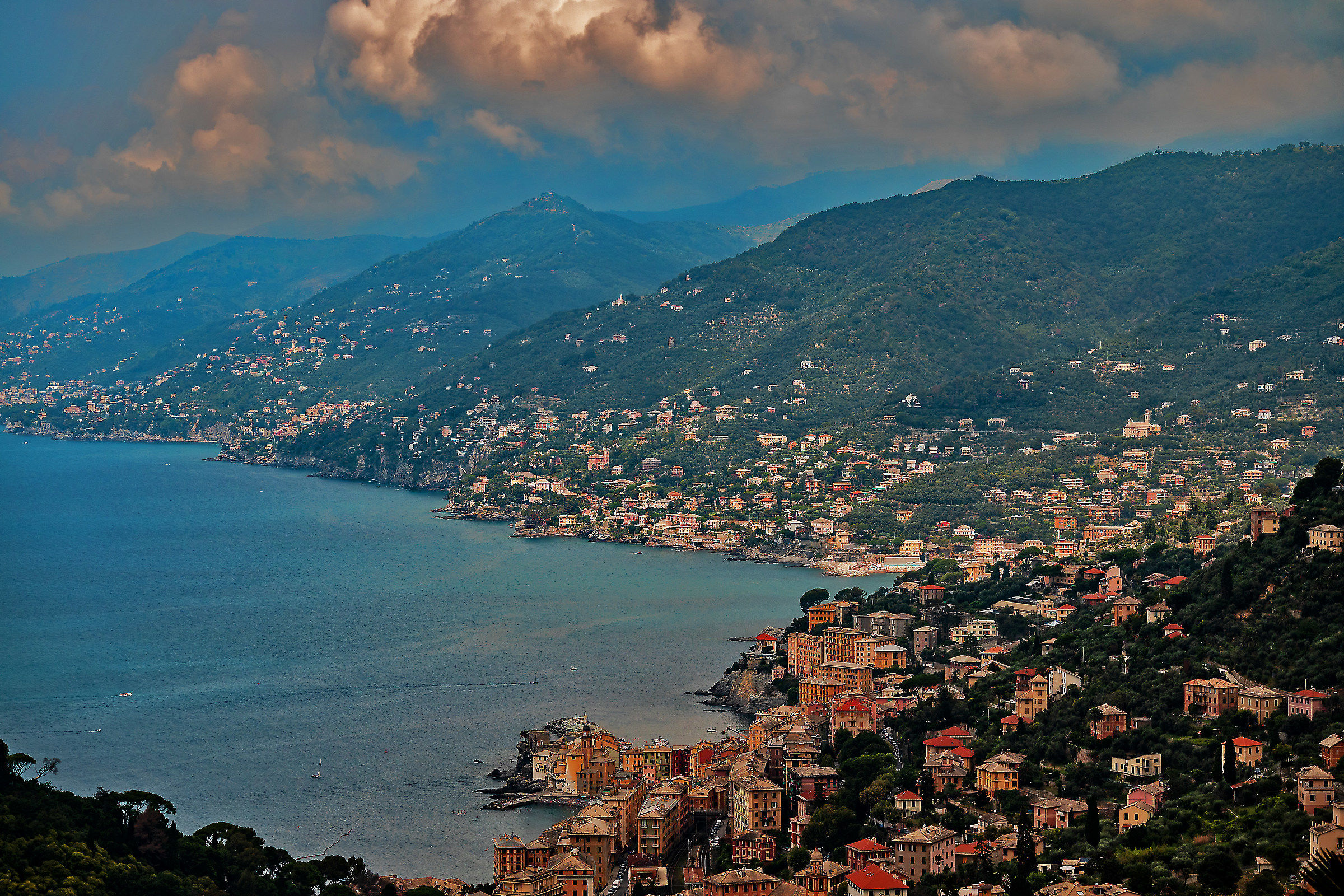 Andando a Camogli in una giornata uggiosa