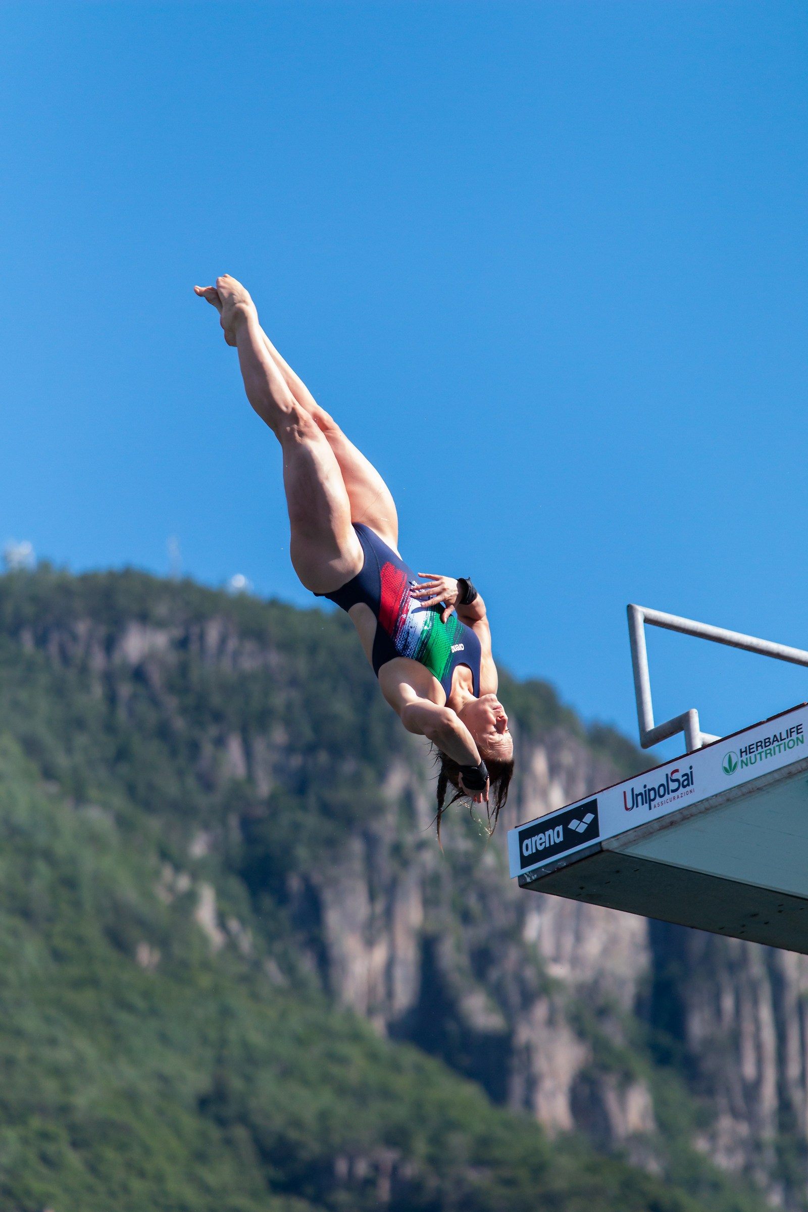 Noemi Platform between the mountains