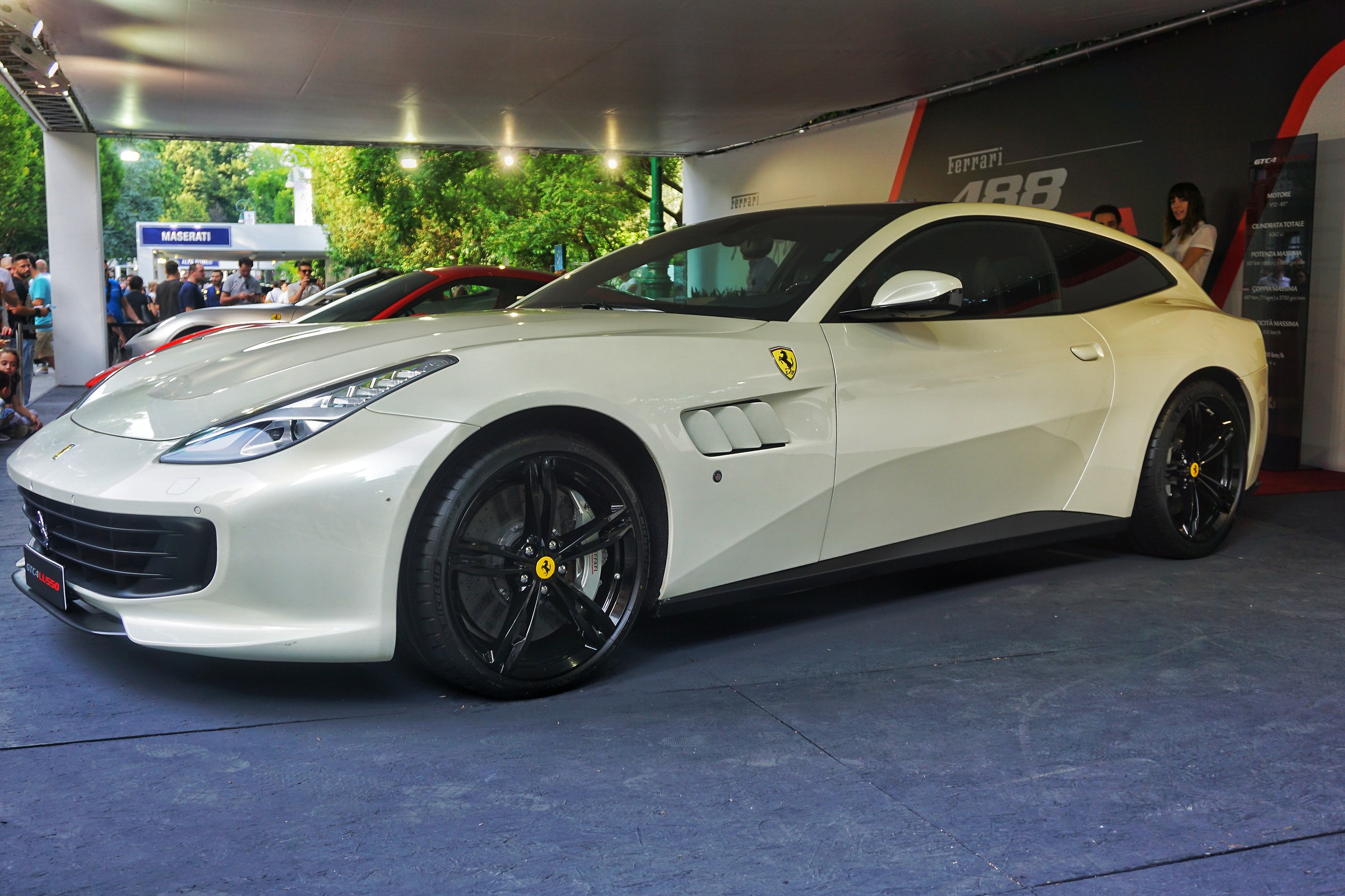 Ferrari gtc4 Lusso