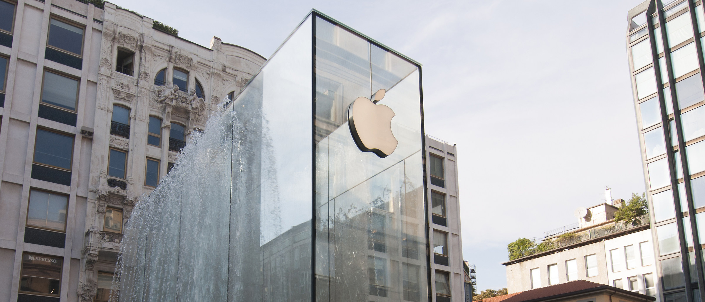 Apple store Milano in piazza Liberty