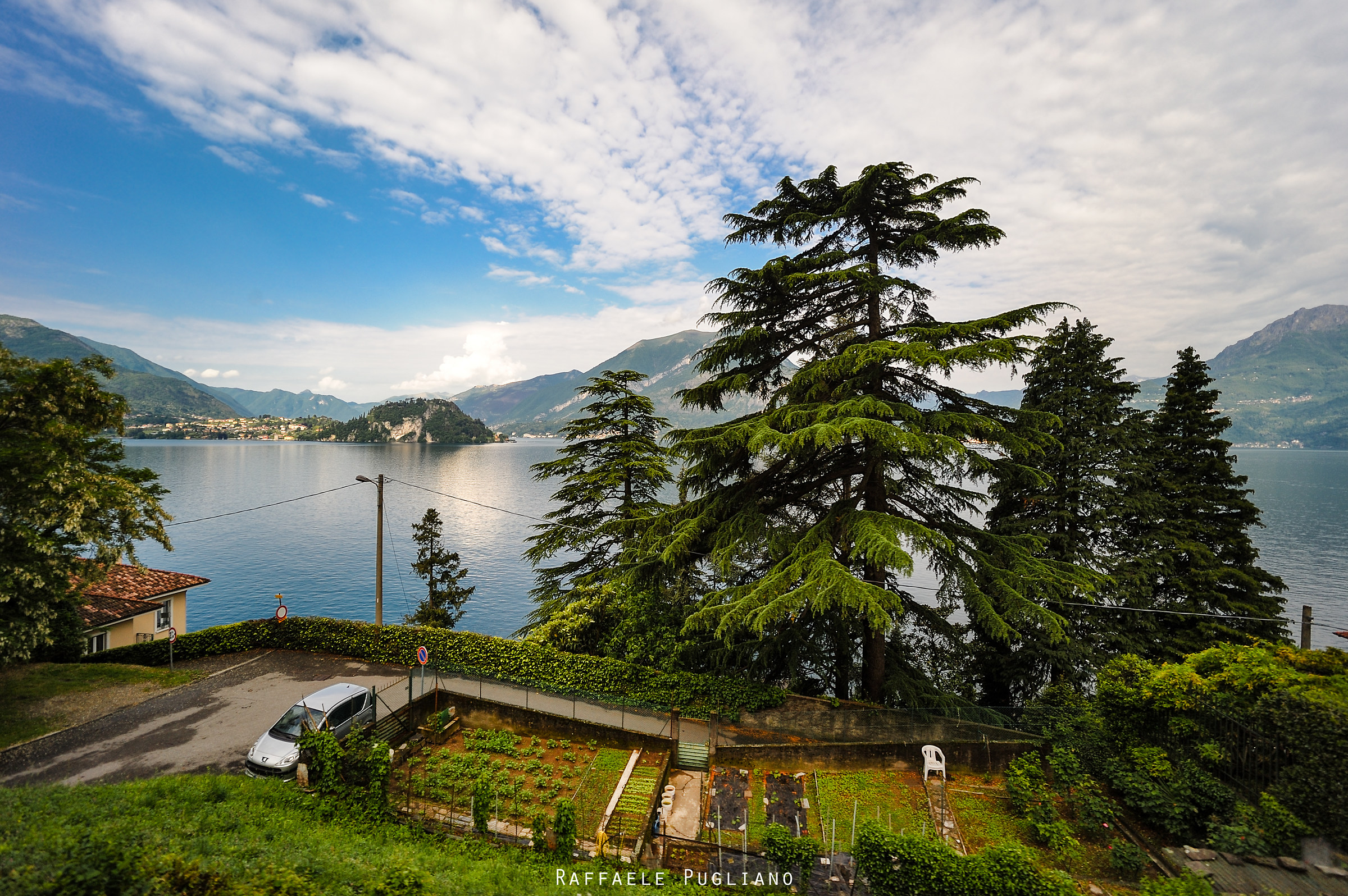 Lago di Como nei pressi di Varenna