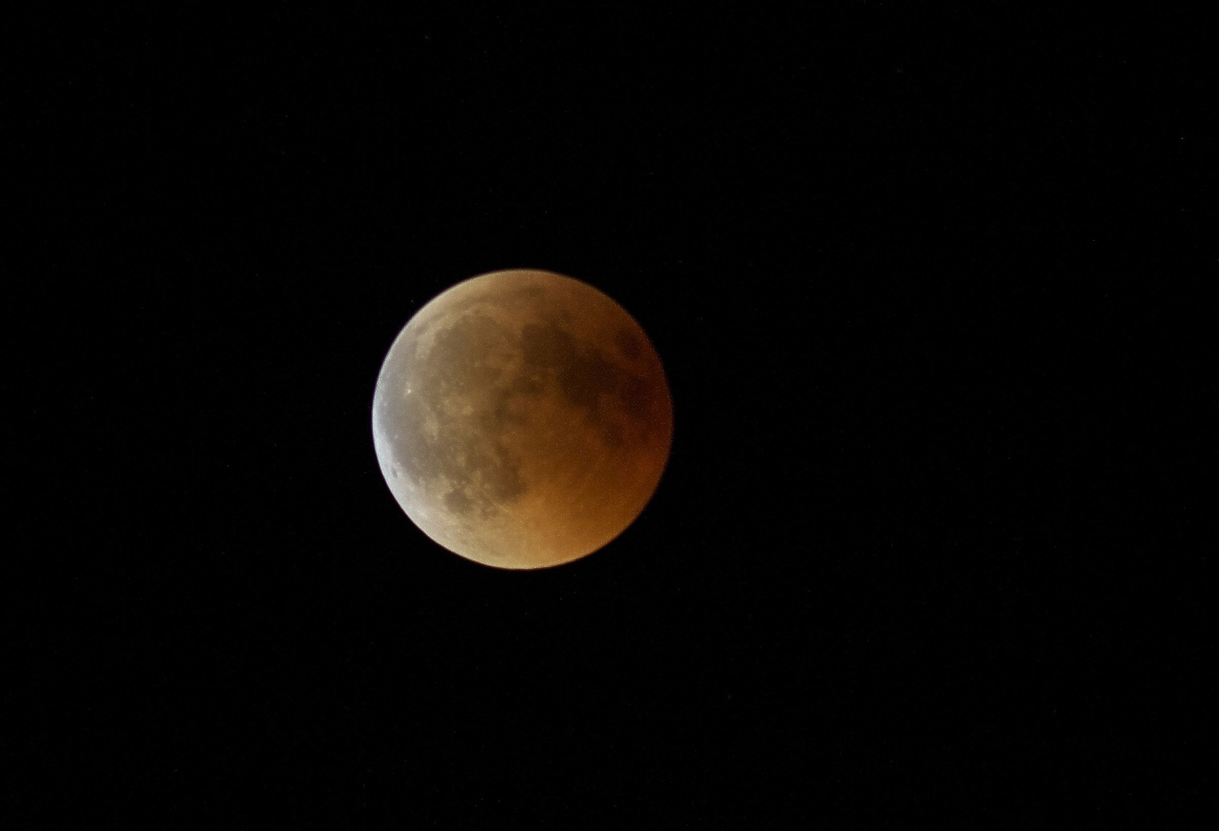 Eclipse of the Moon..... red