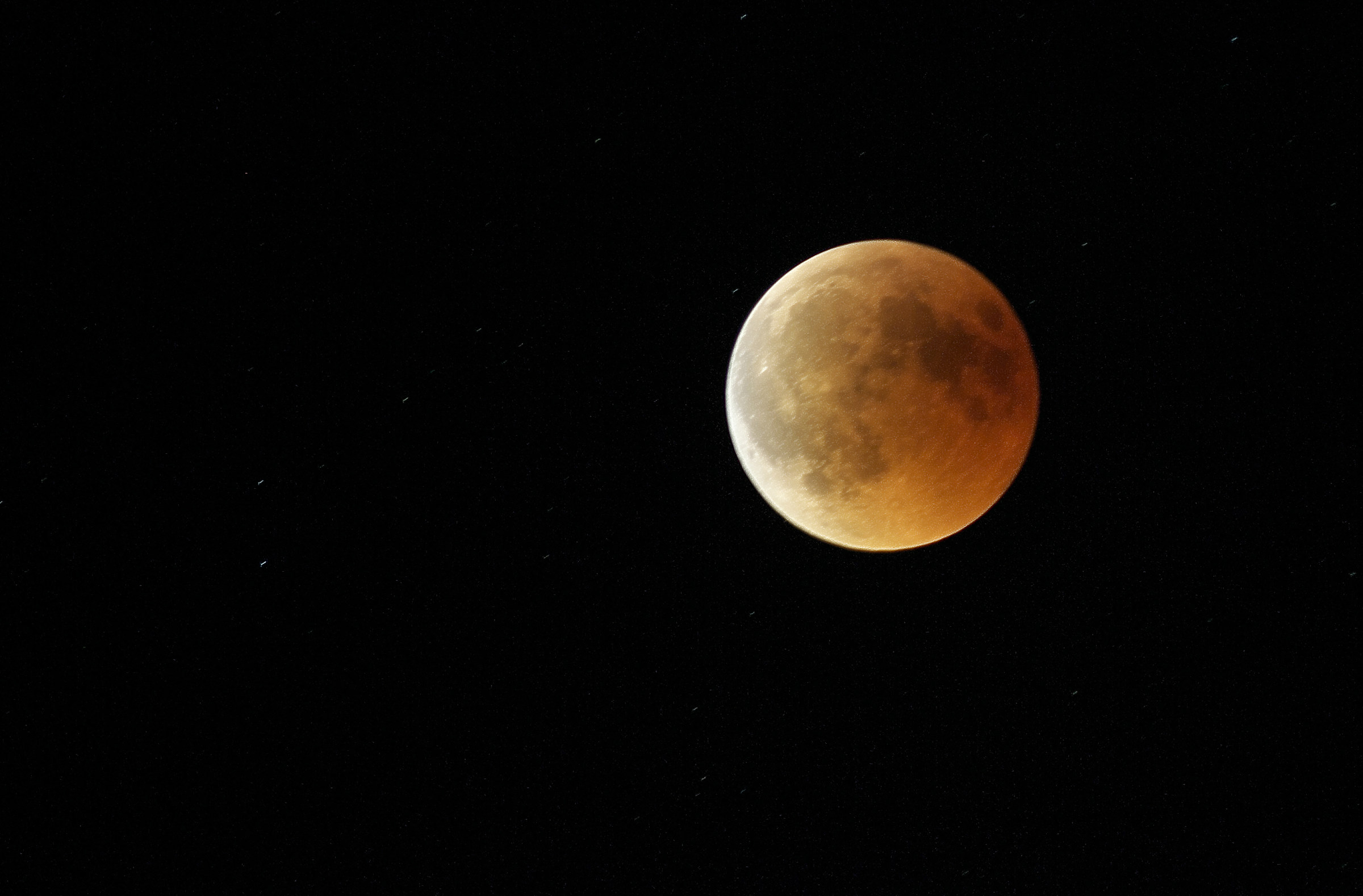 Eclipse of the Moon..... red