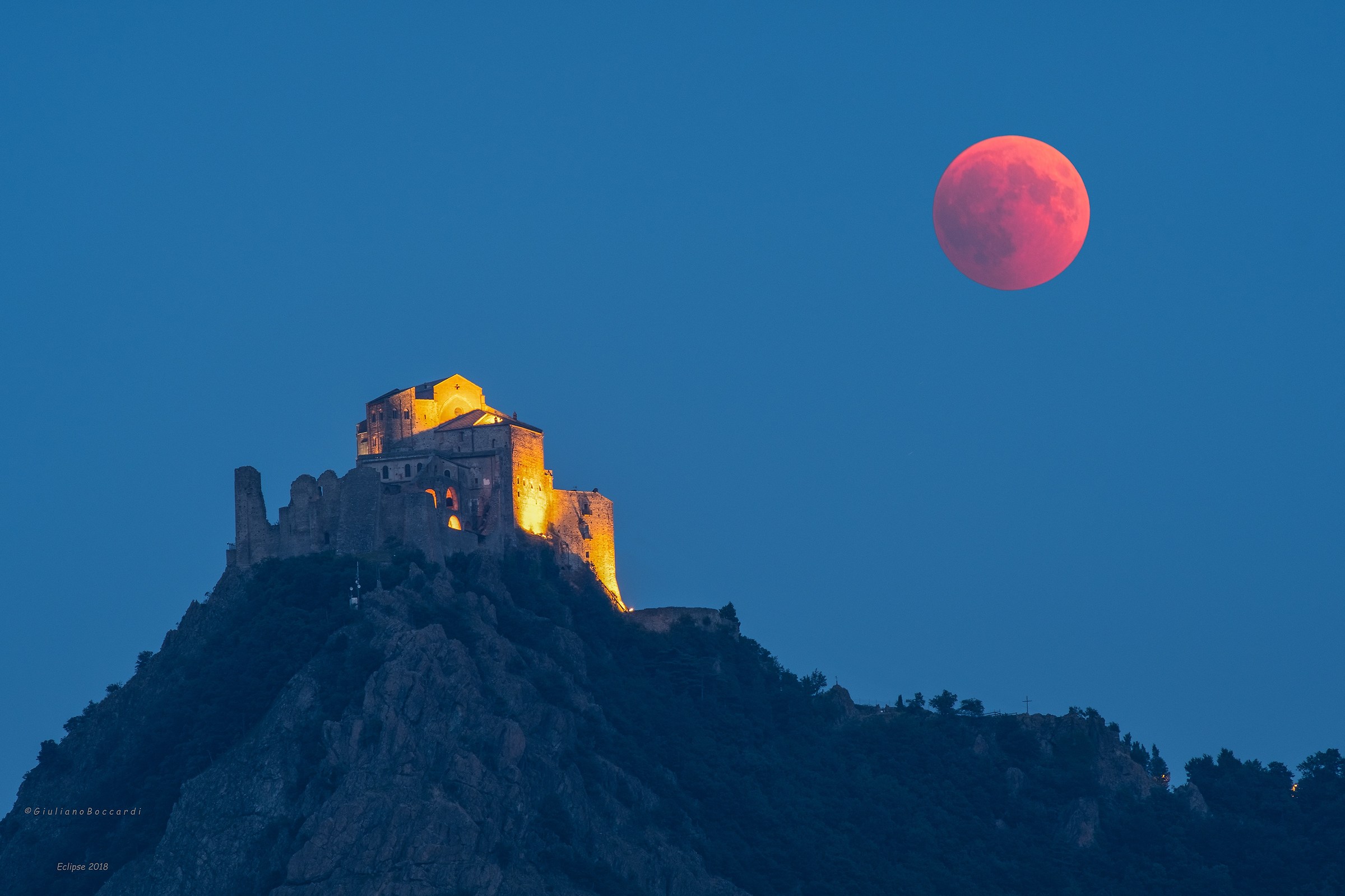 Eclipse of Luna 2018