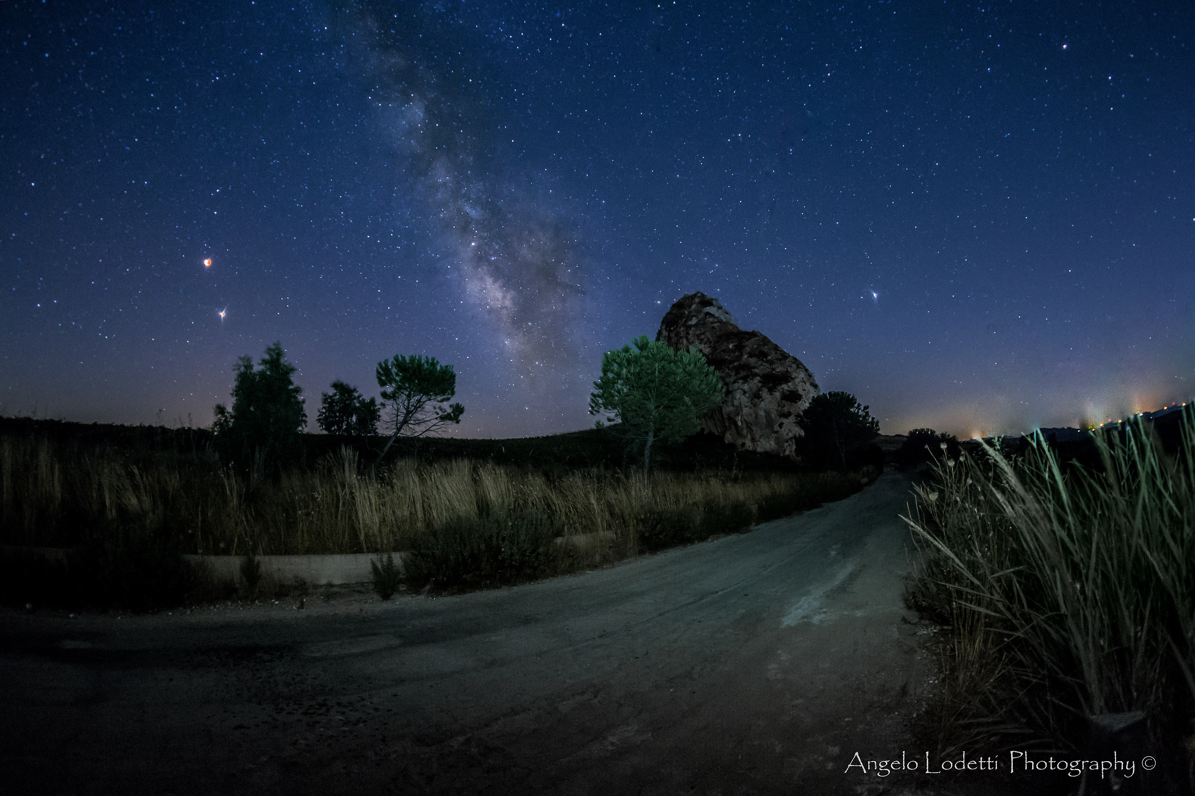 Eclissi di luna,Marte e via Lattea...lungo la strada.