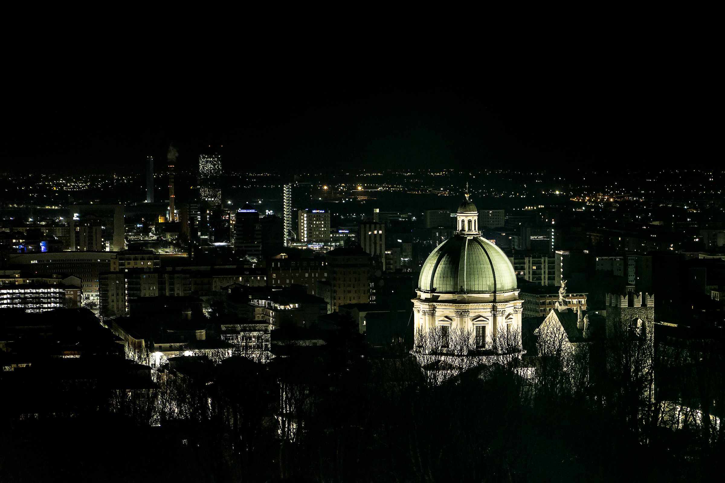 Brescia by night