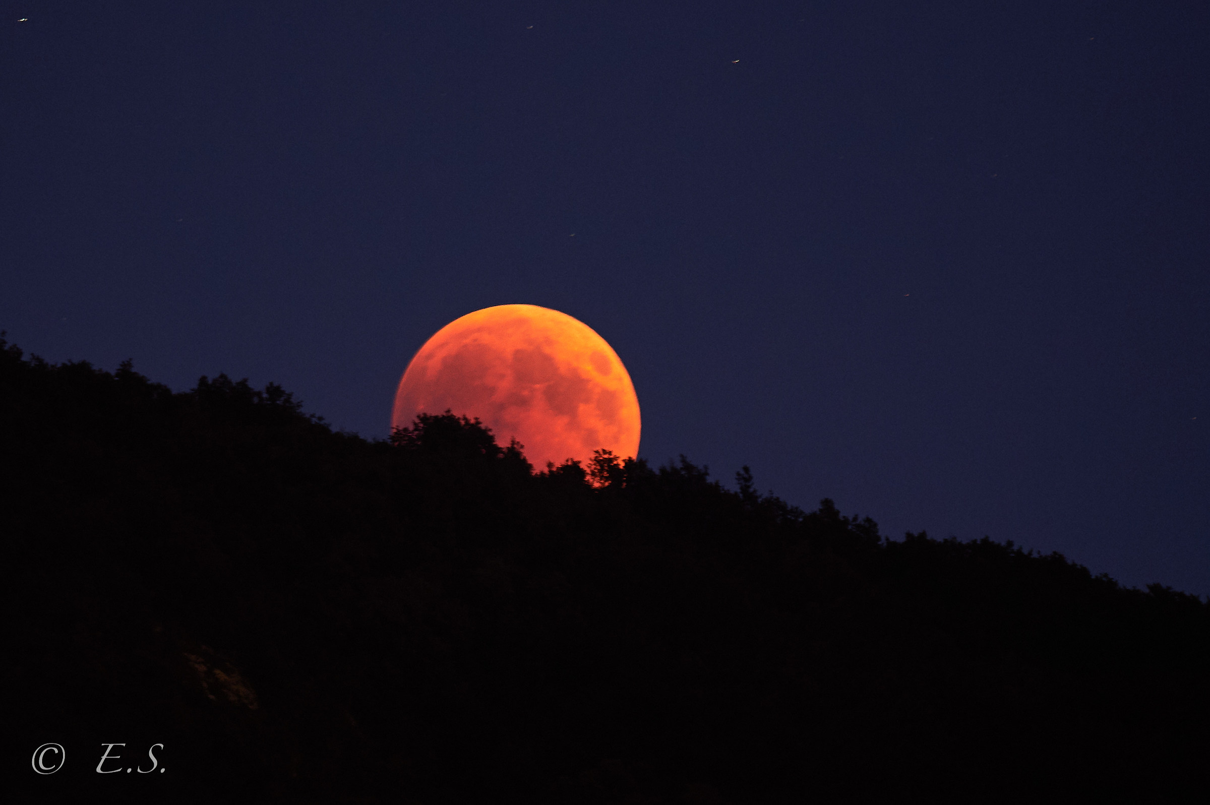 Red Moon