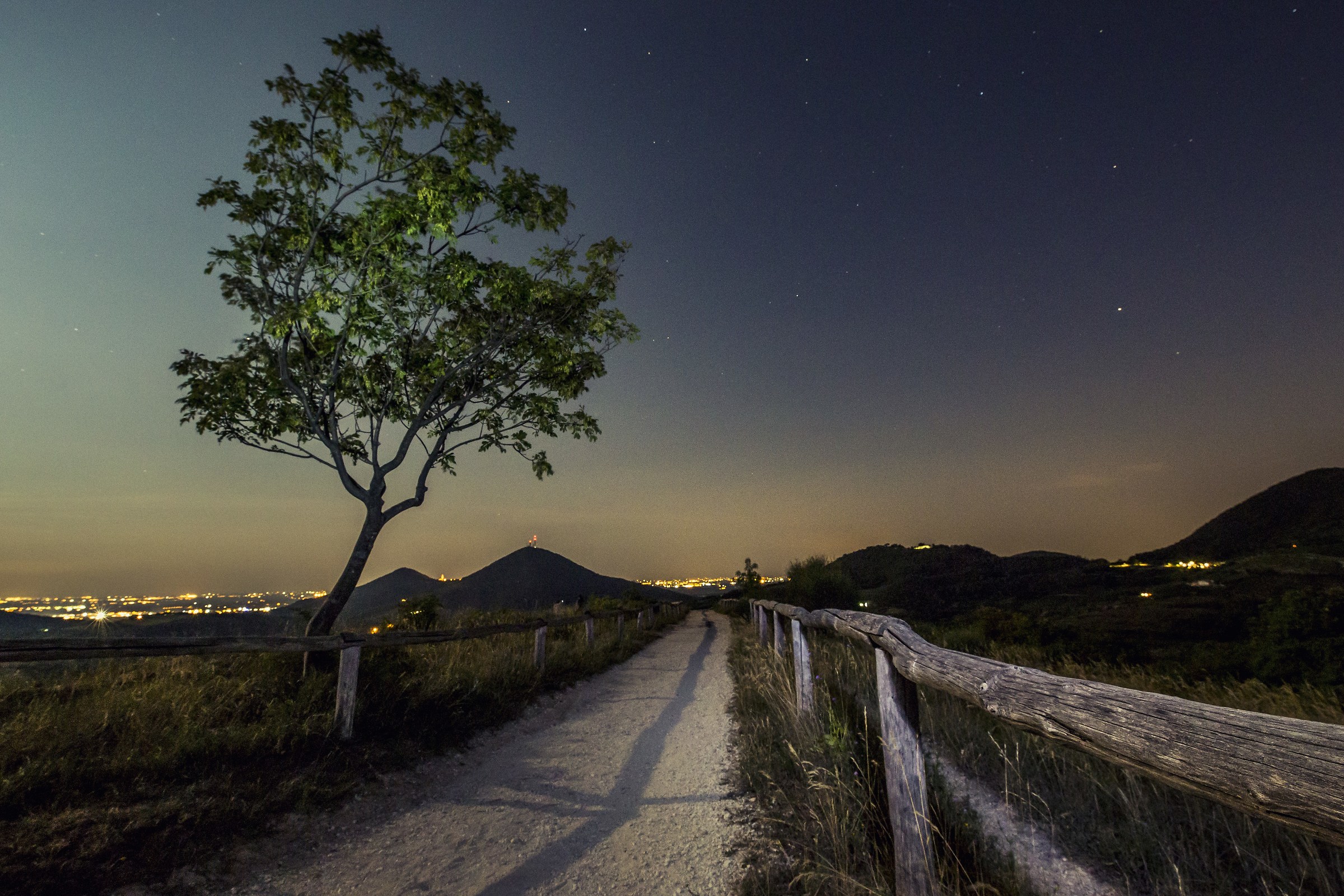 Pianoro Del Mottolone by Night
